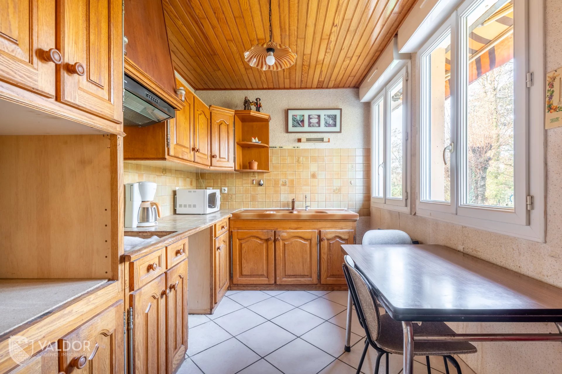 Maison de 92 m² avec sous-sol complet à rénover