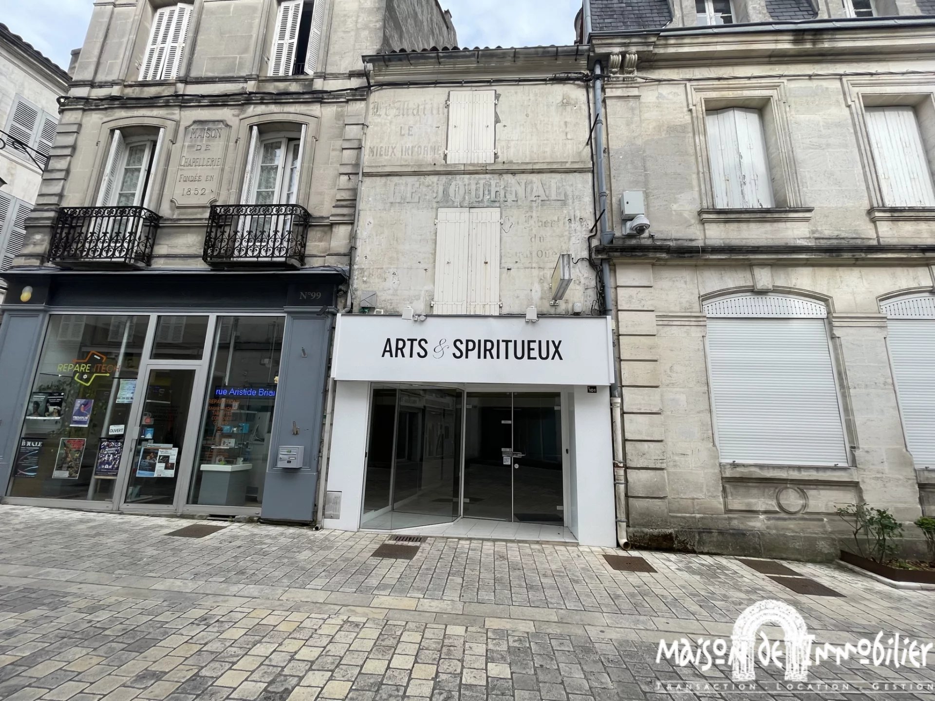 Location Local commercial Cognac