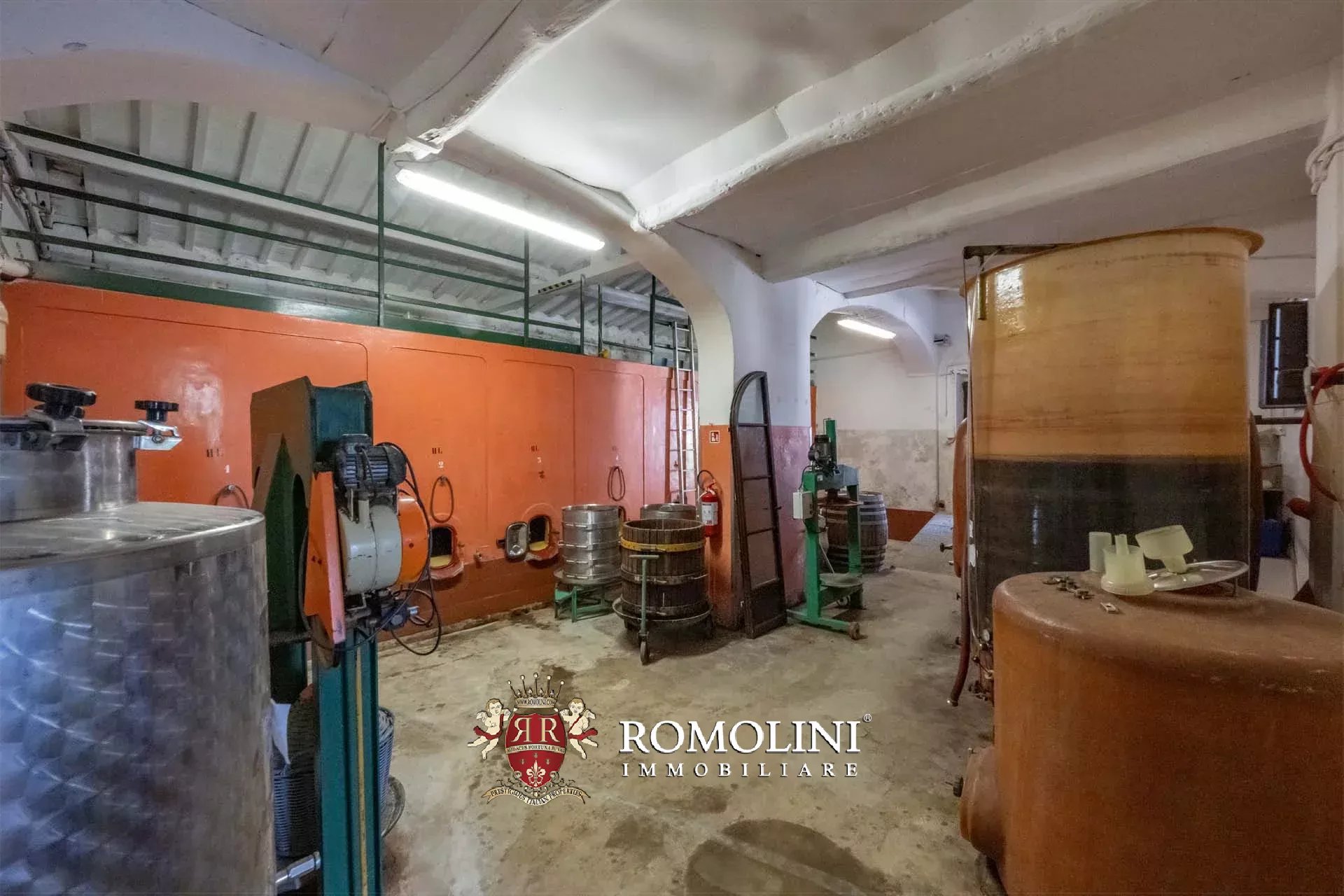 27 Bedroom Vineyard's Image 91