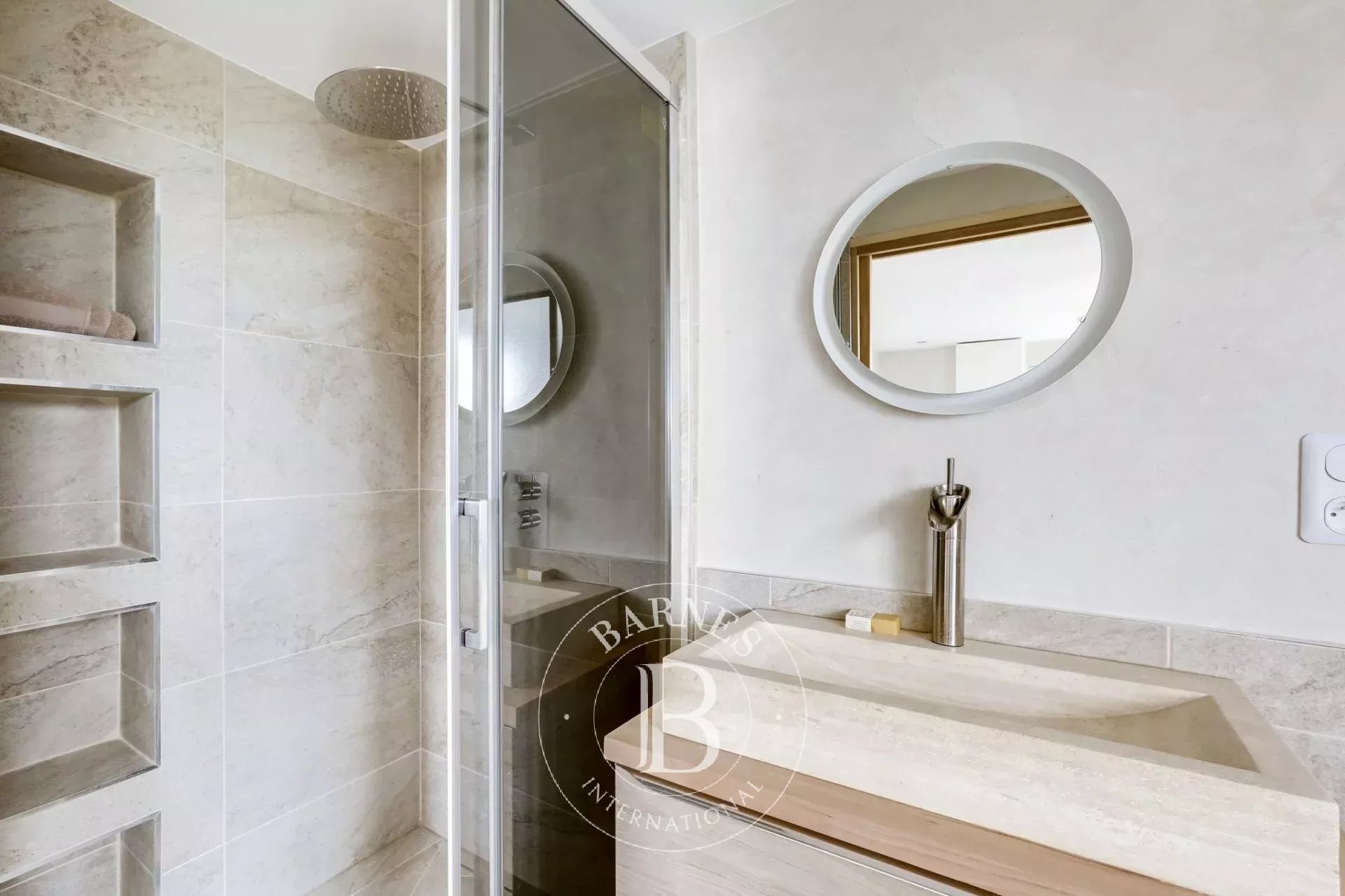 Daire Paris 18ème - picture 9