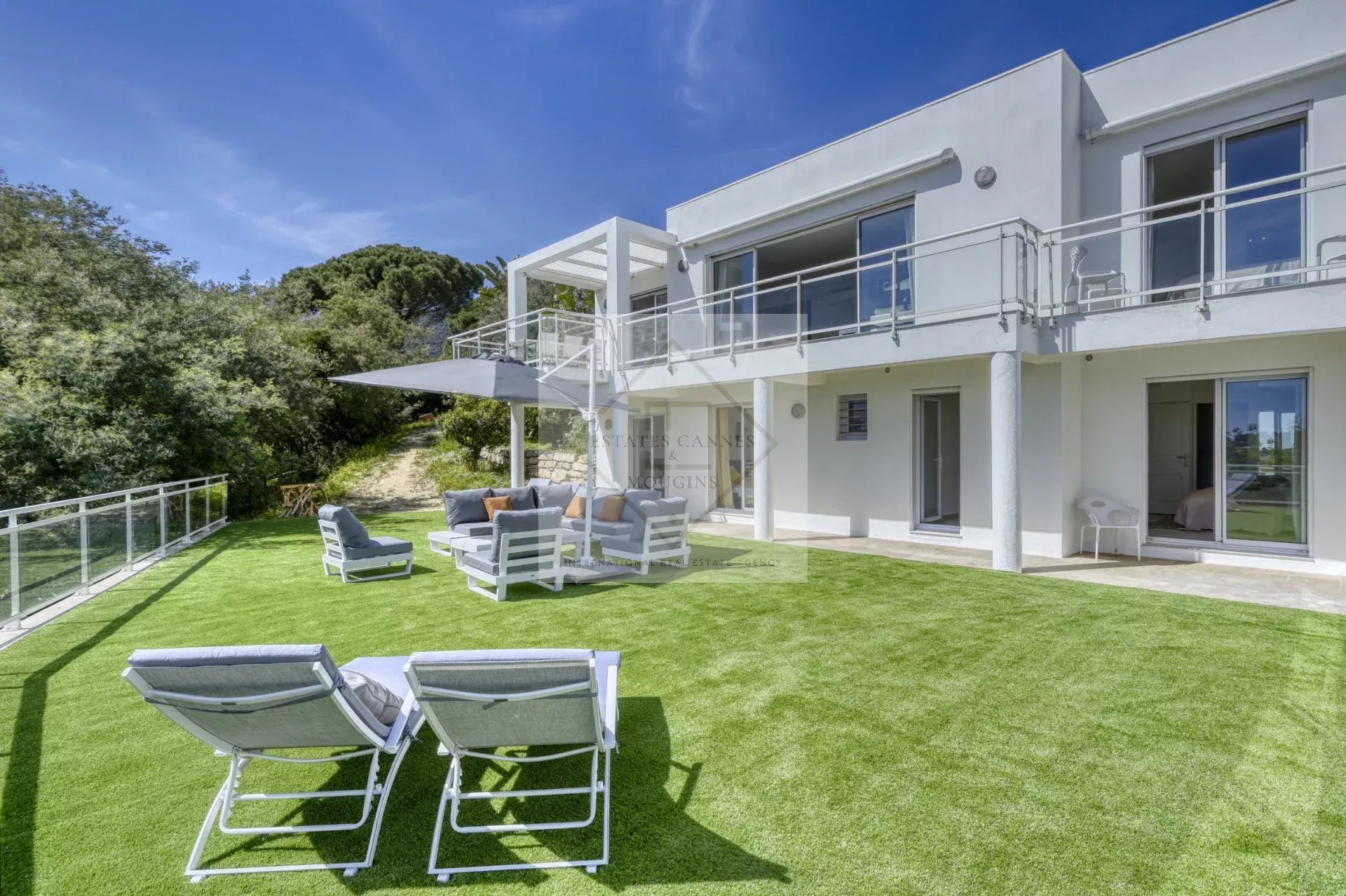 Superbe villa avec vue mer – Proche de Saint-Tropez — photo 24
