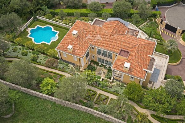 Palladian Luxury Villa in Villefranche-sur-Mer | Family Estate Sale — photo 4