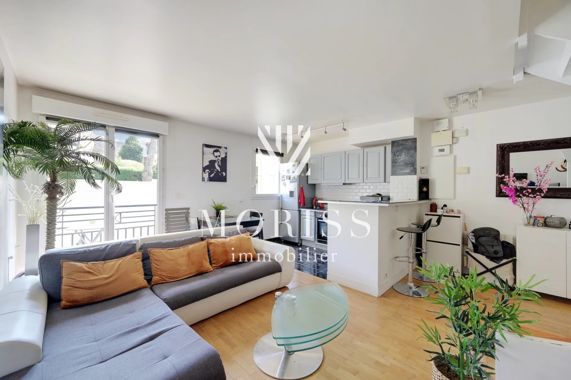 Deux pièces avec balcon - 50m2 / Nogent-Sur-Marne - Image Array