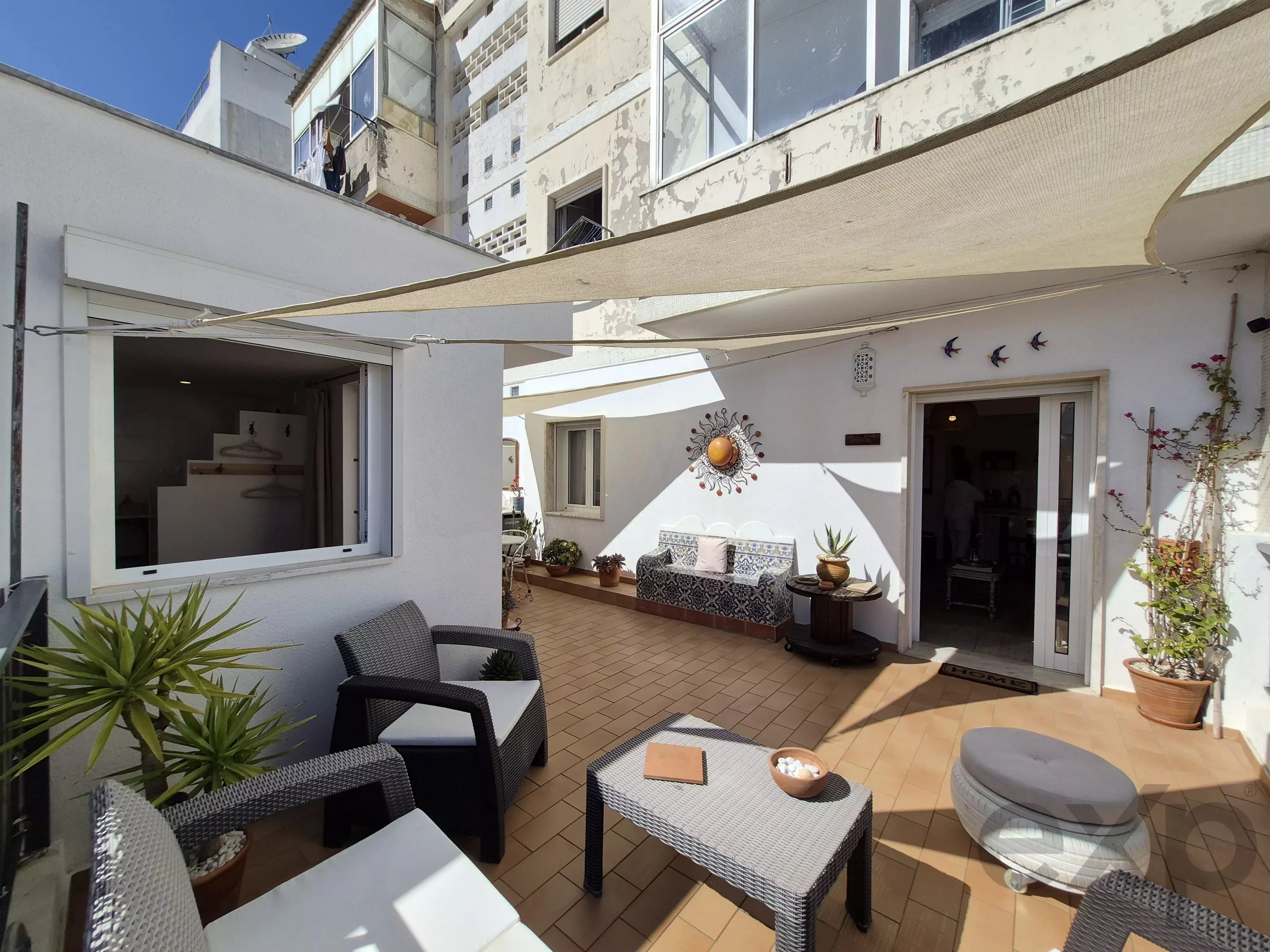 Charming T1+1 Apartment with Large Terrace in the Heart of Portimão's Historic Center 86818576 image 1