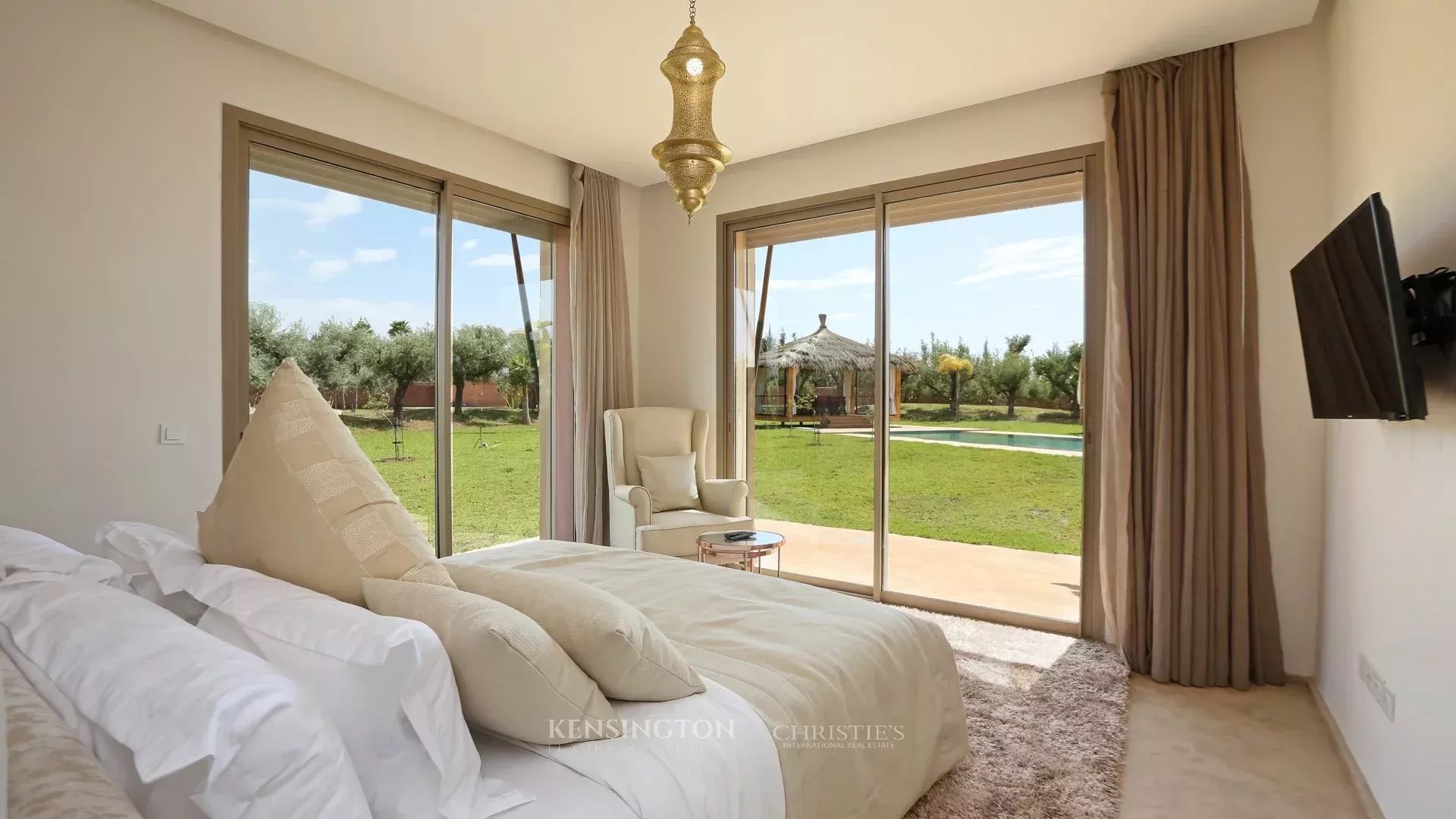 7 Bedroom Villa/Townhouse's Image 25