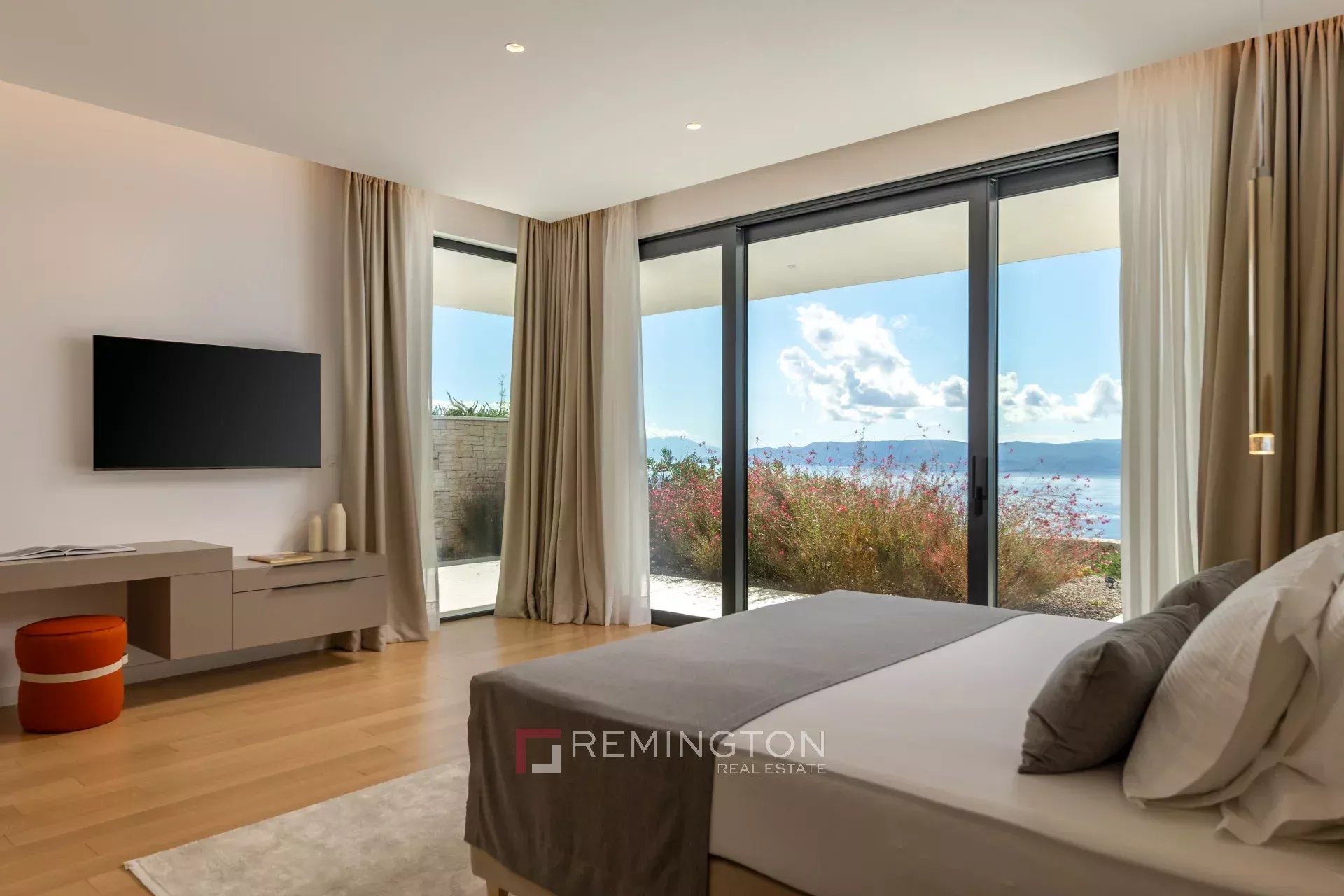 5 Bedroom Villa/Townhouse's Image 21