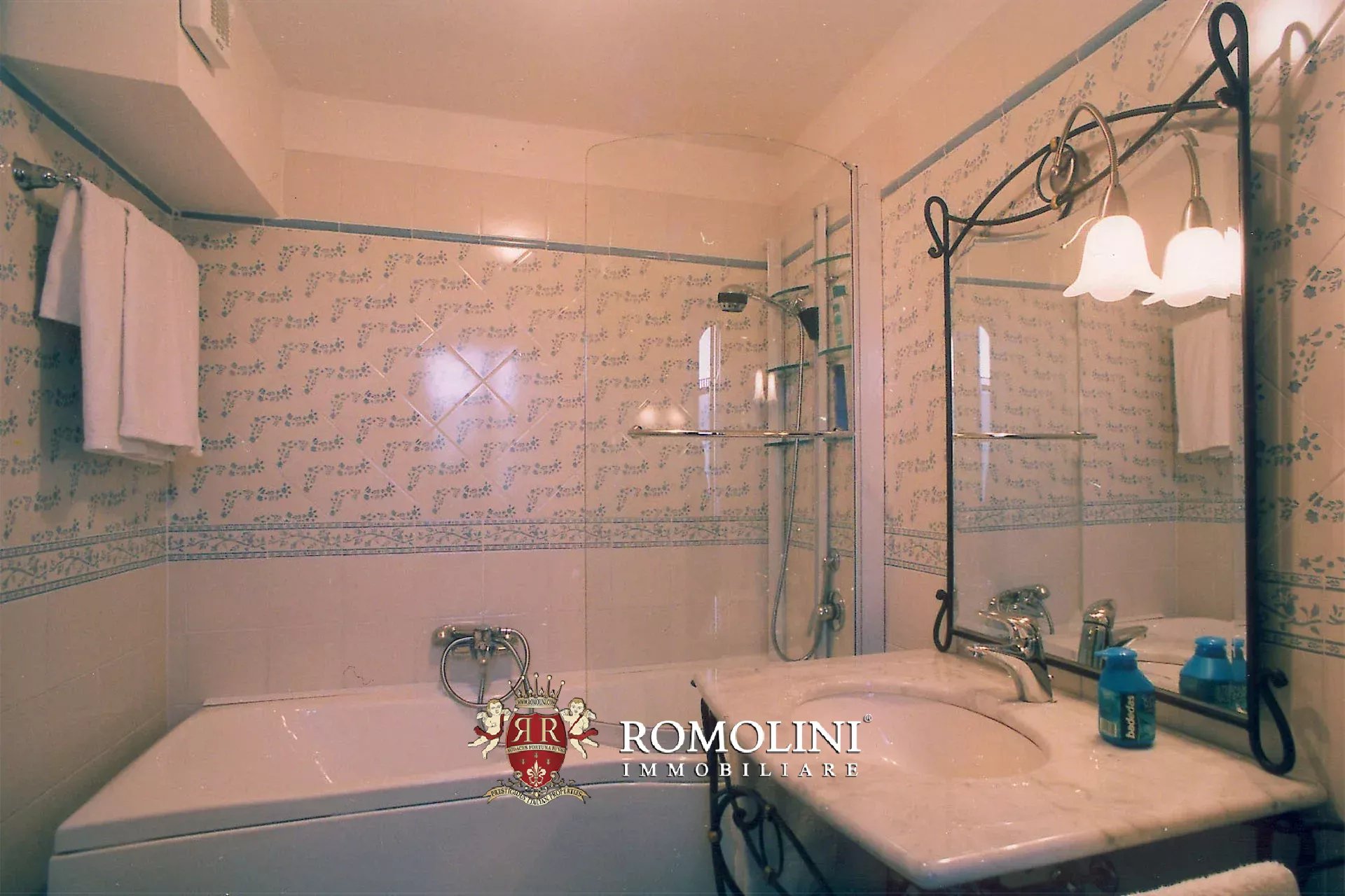 11 Bedroom Villa/Townhouse's Image 57