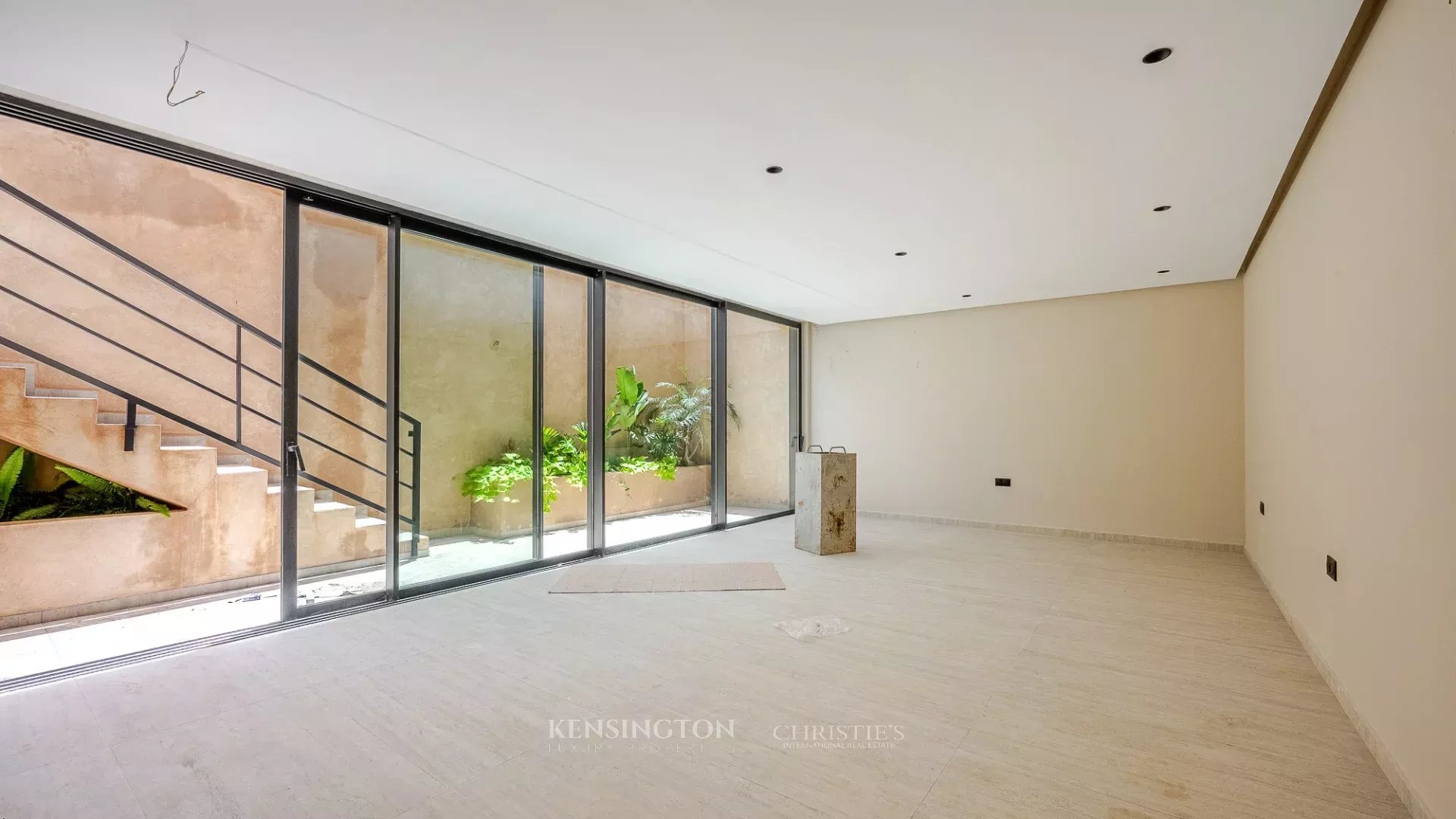 6 Bedroom Villa/Townhouse's Image 16