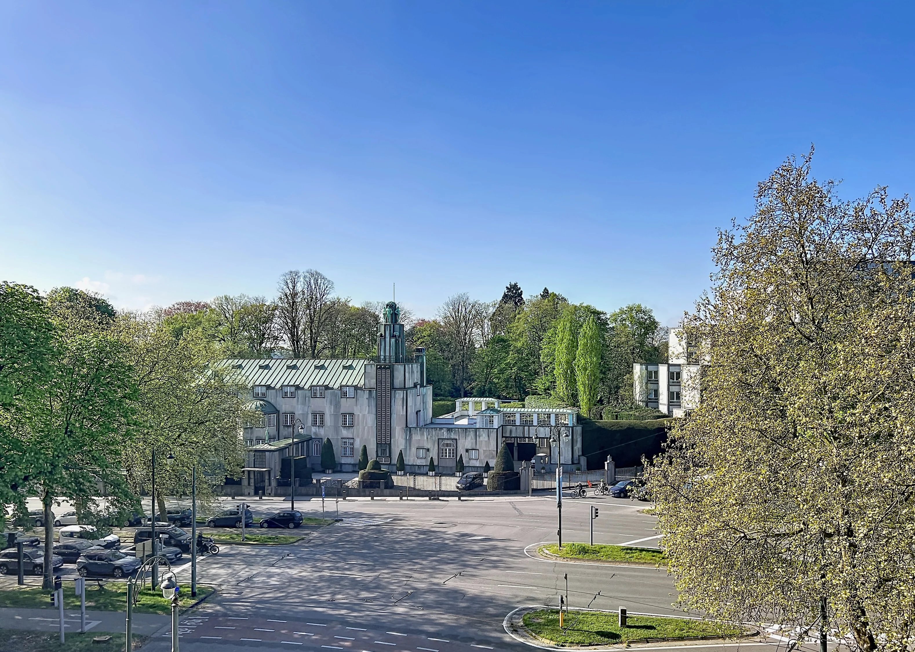 Mooi appartement met terrassen en parking