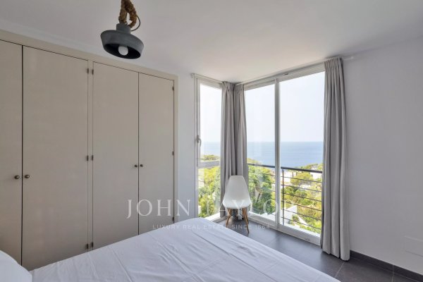 Exclusive townhouse with spectacular sea views, located in a private community of just four homes with a communal swimming pool in Cala Vadella, Ibiza — photo 7