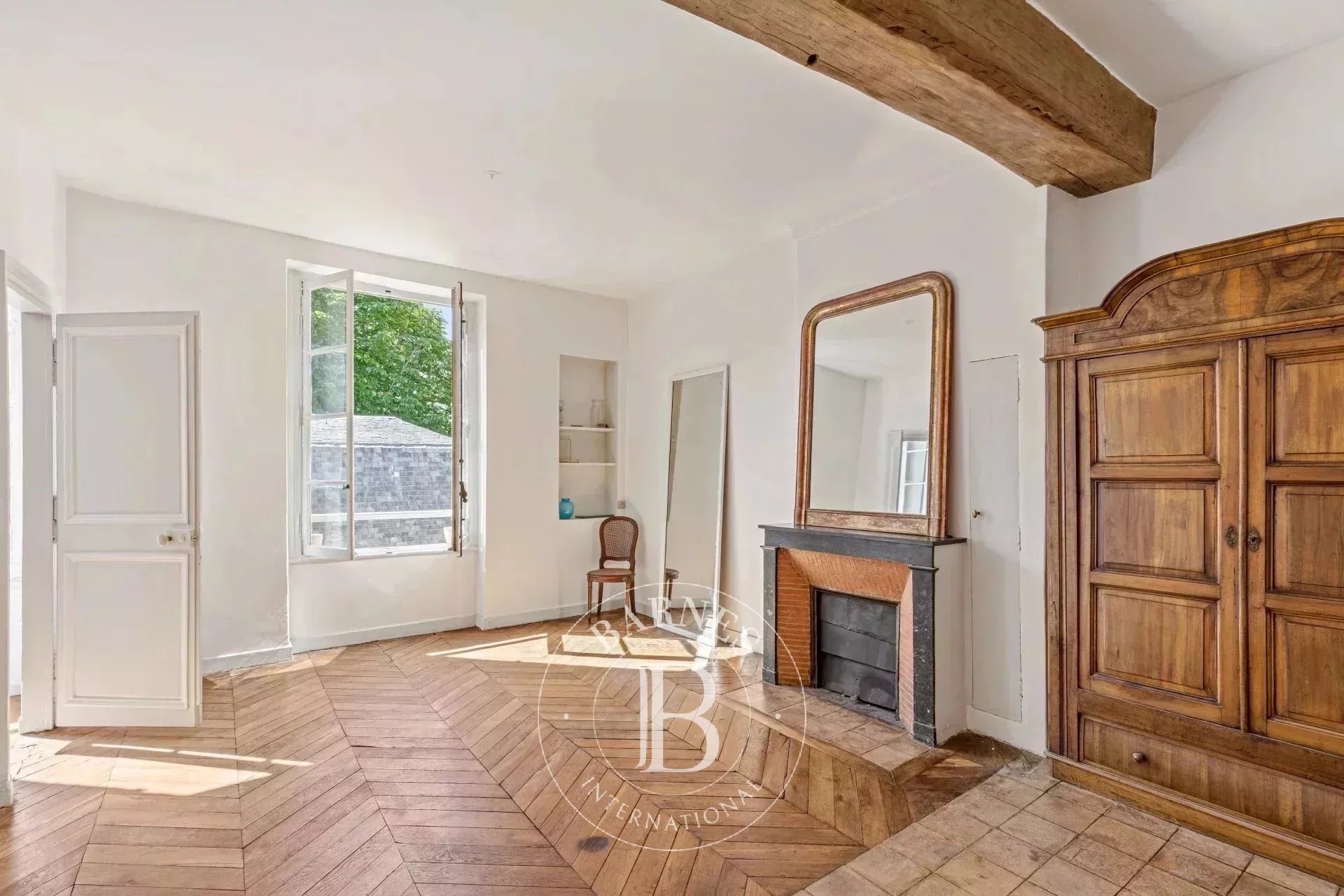 Apartment Paris 75004  -  ref 87292258 (picture 1)
