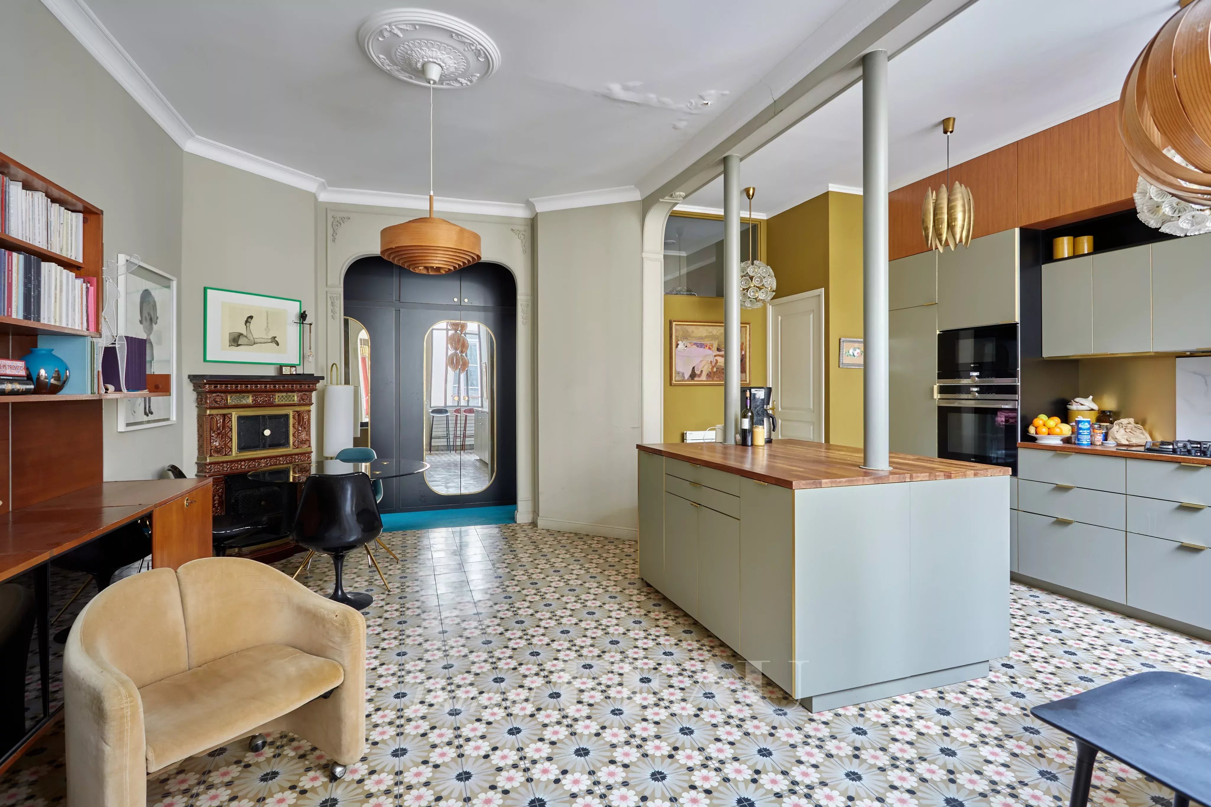 Kitchen - Dining room