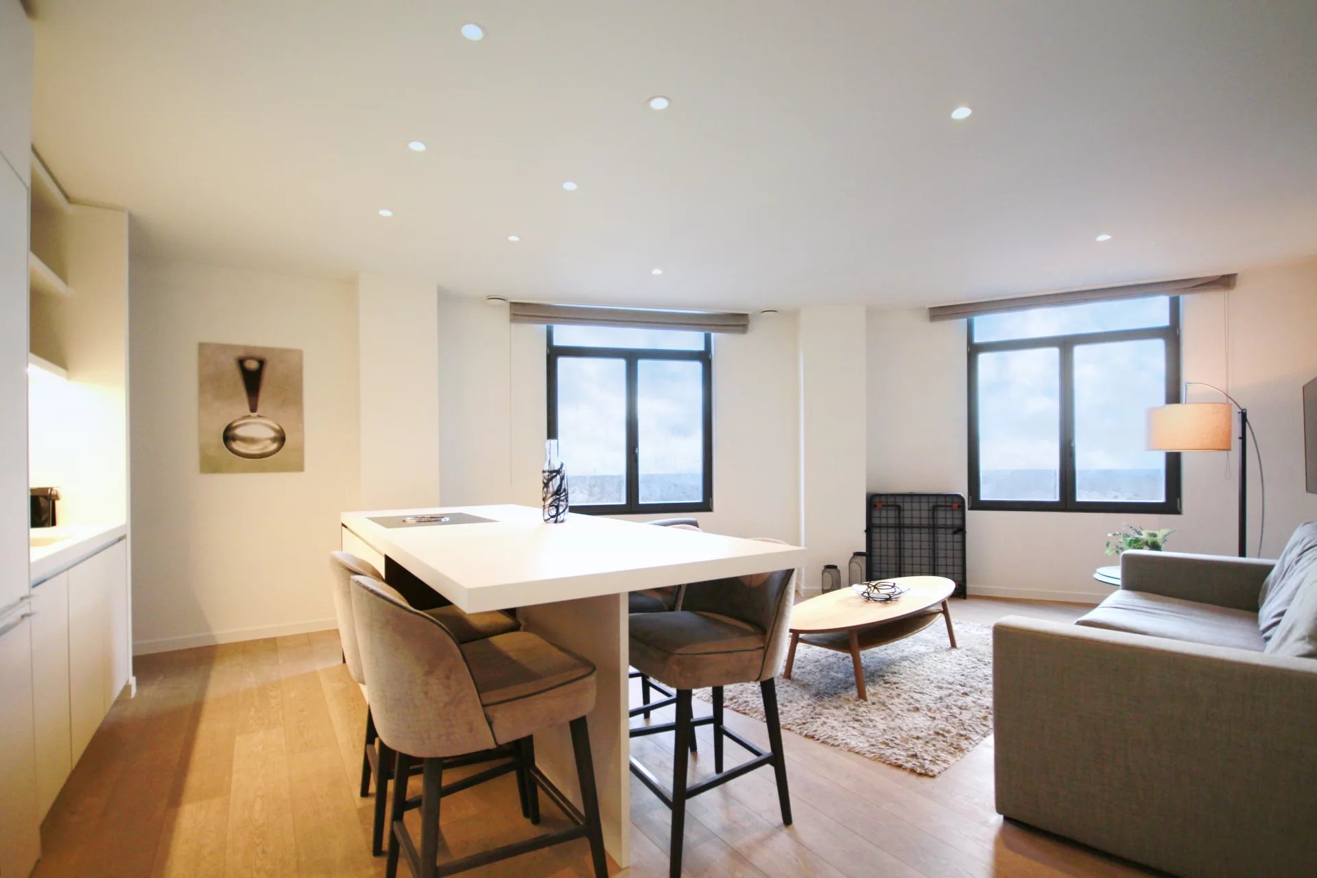 Furnished High-End Apartment