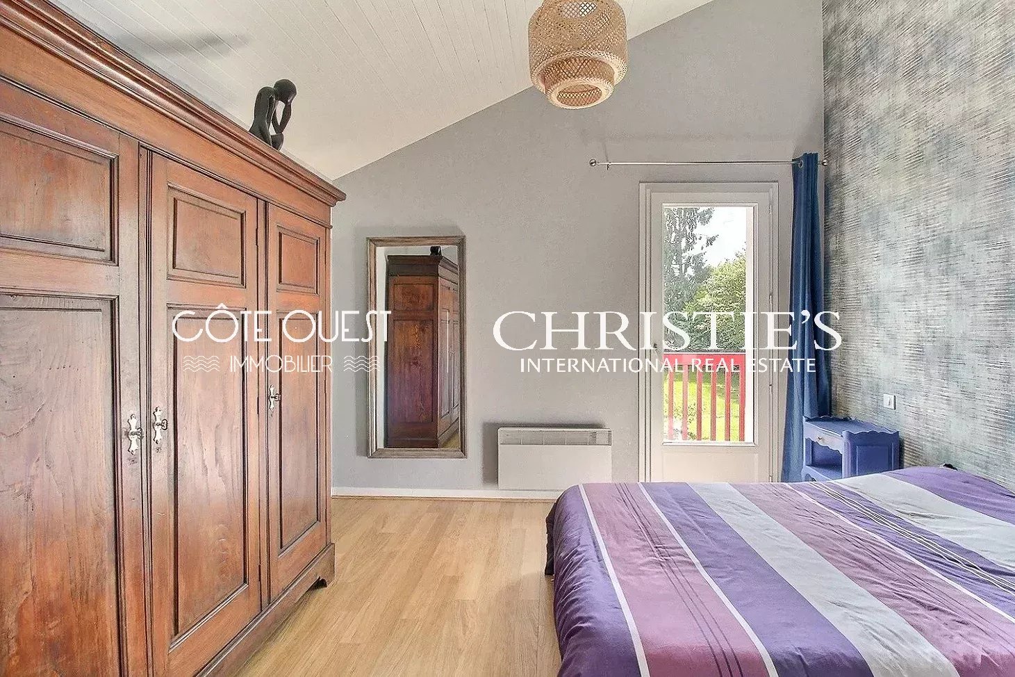 5 Bedroom Villa/Townhouse's Image 8