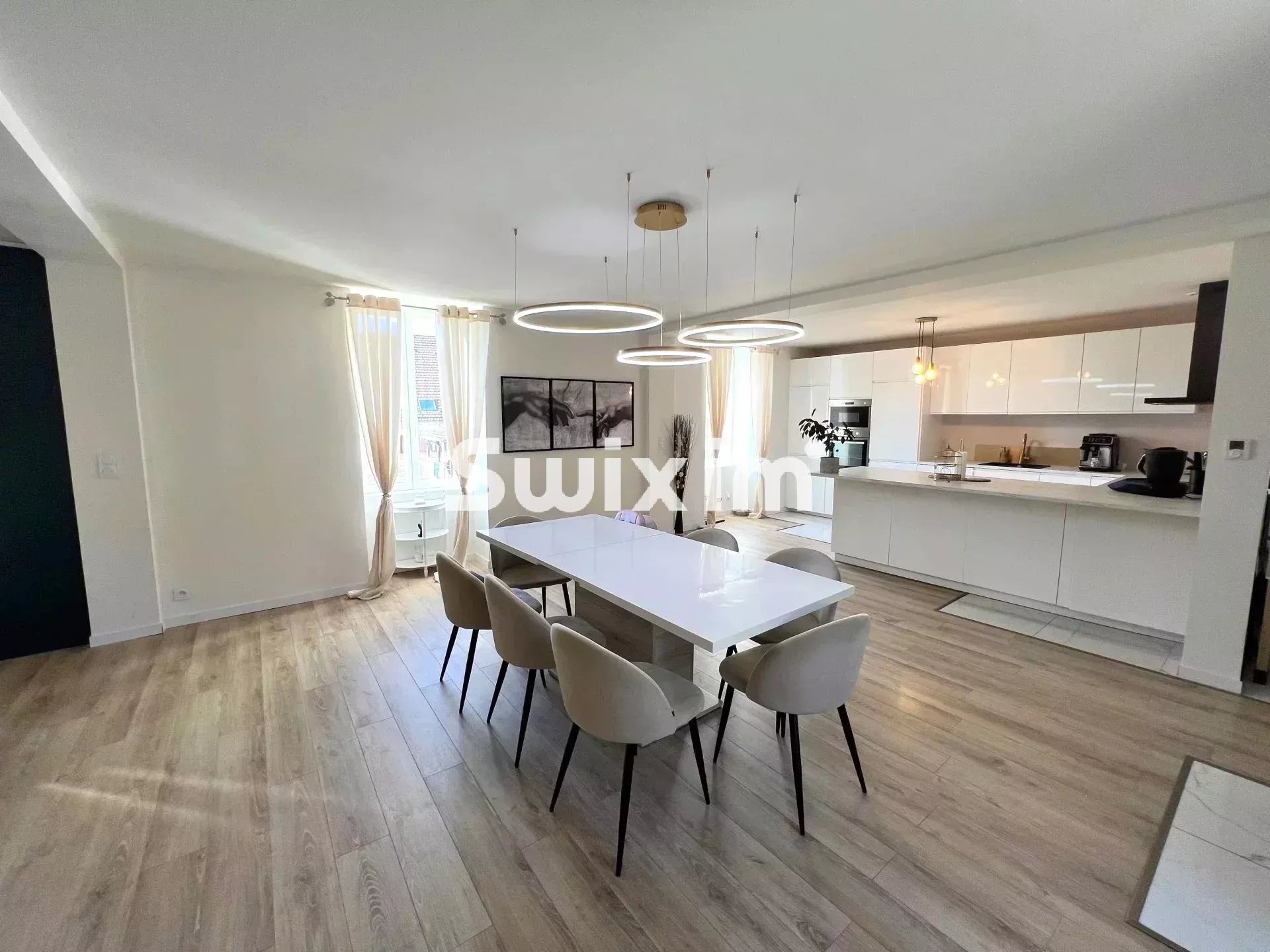 Agence immobilière de 