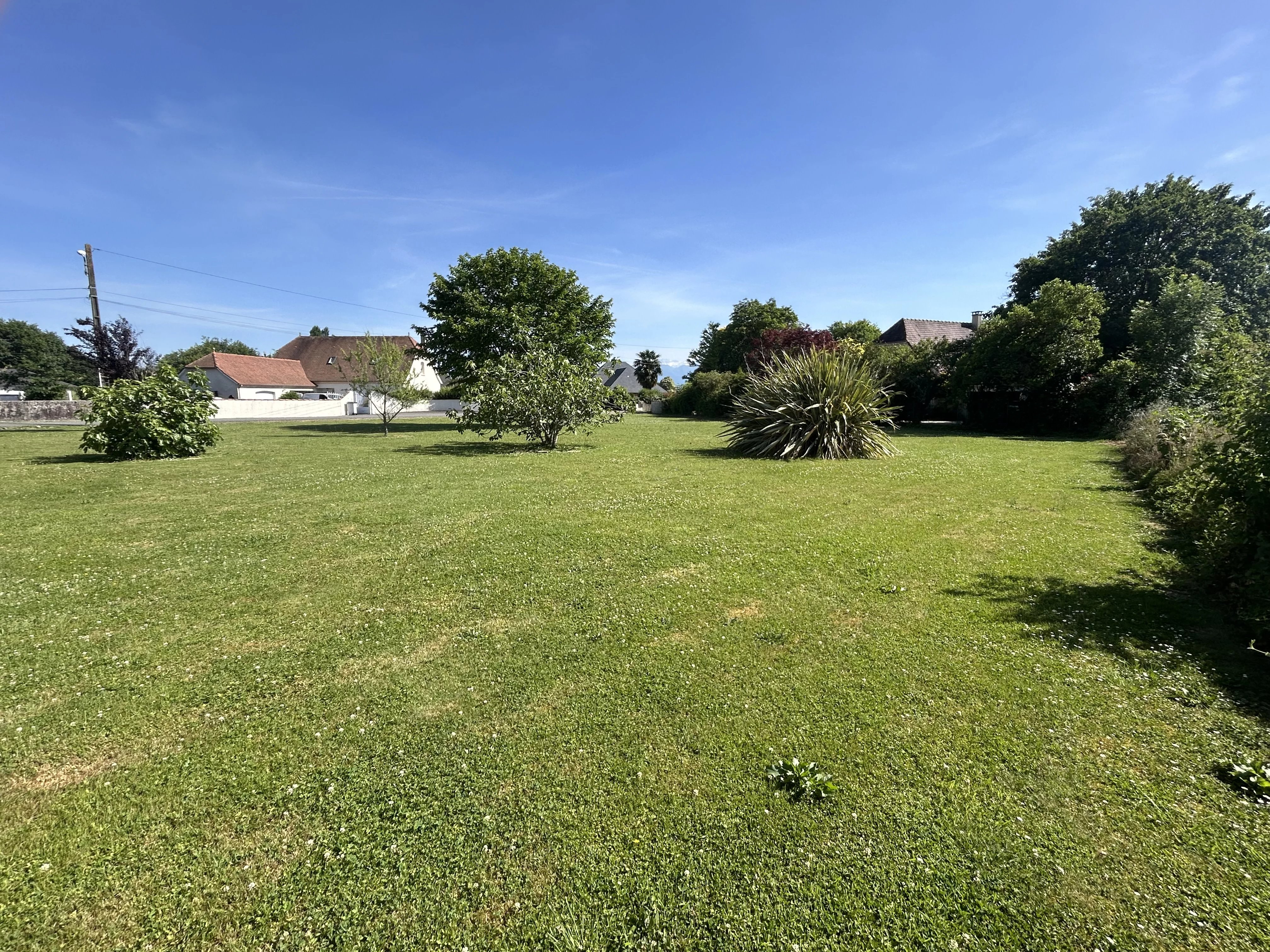 Terrain constructible 1100 m²