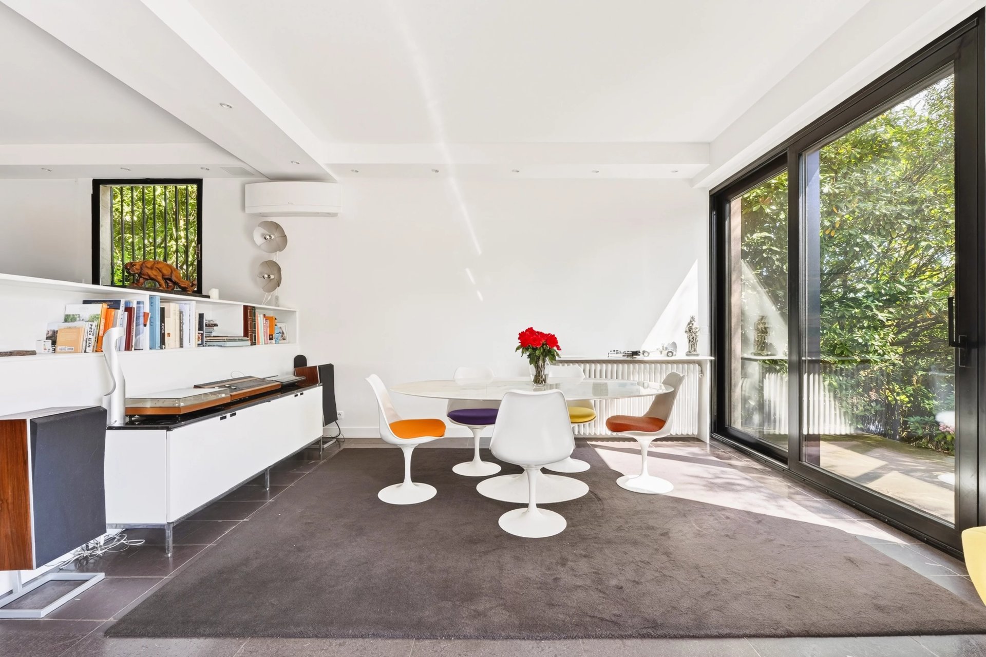 5 Bedroom Villa/Townhouse's Image 3