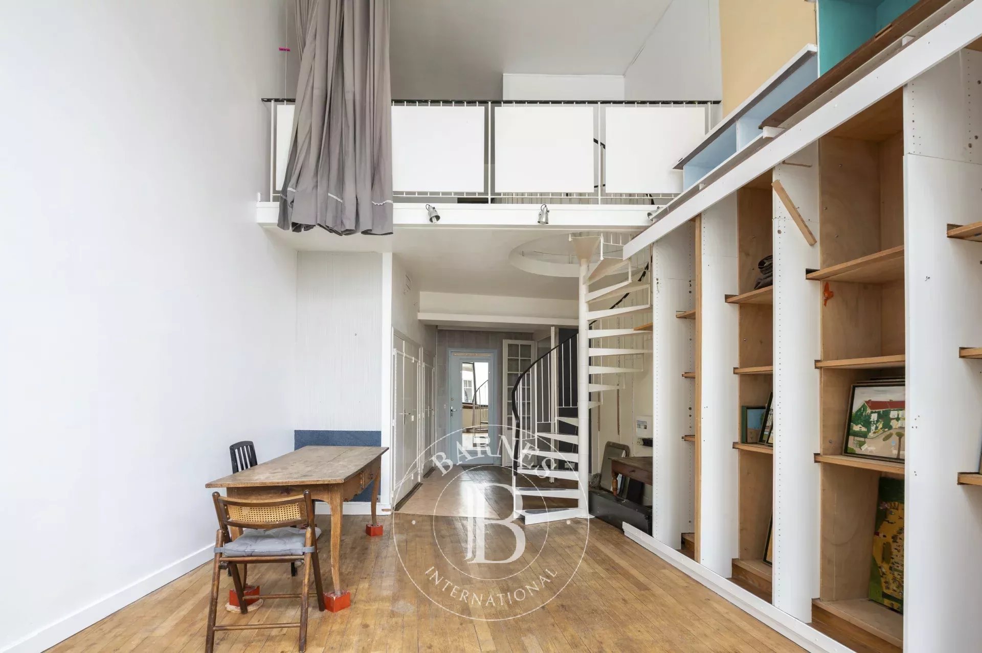 Daire Paris 18ème - picture 11