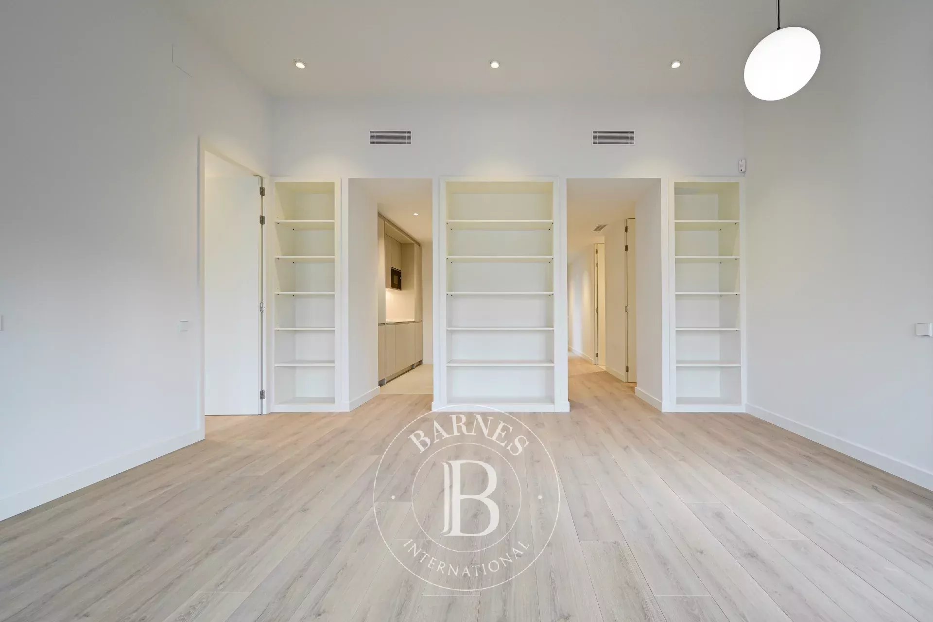 Penthouse Barcelona - picture 13