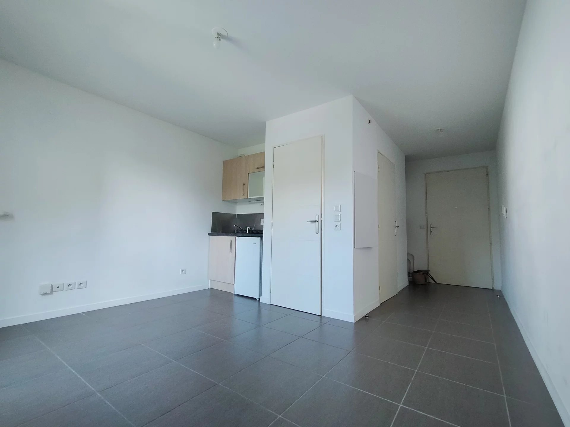 4050954 Location Lyon 7ème
