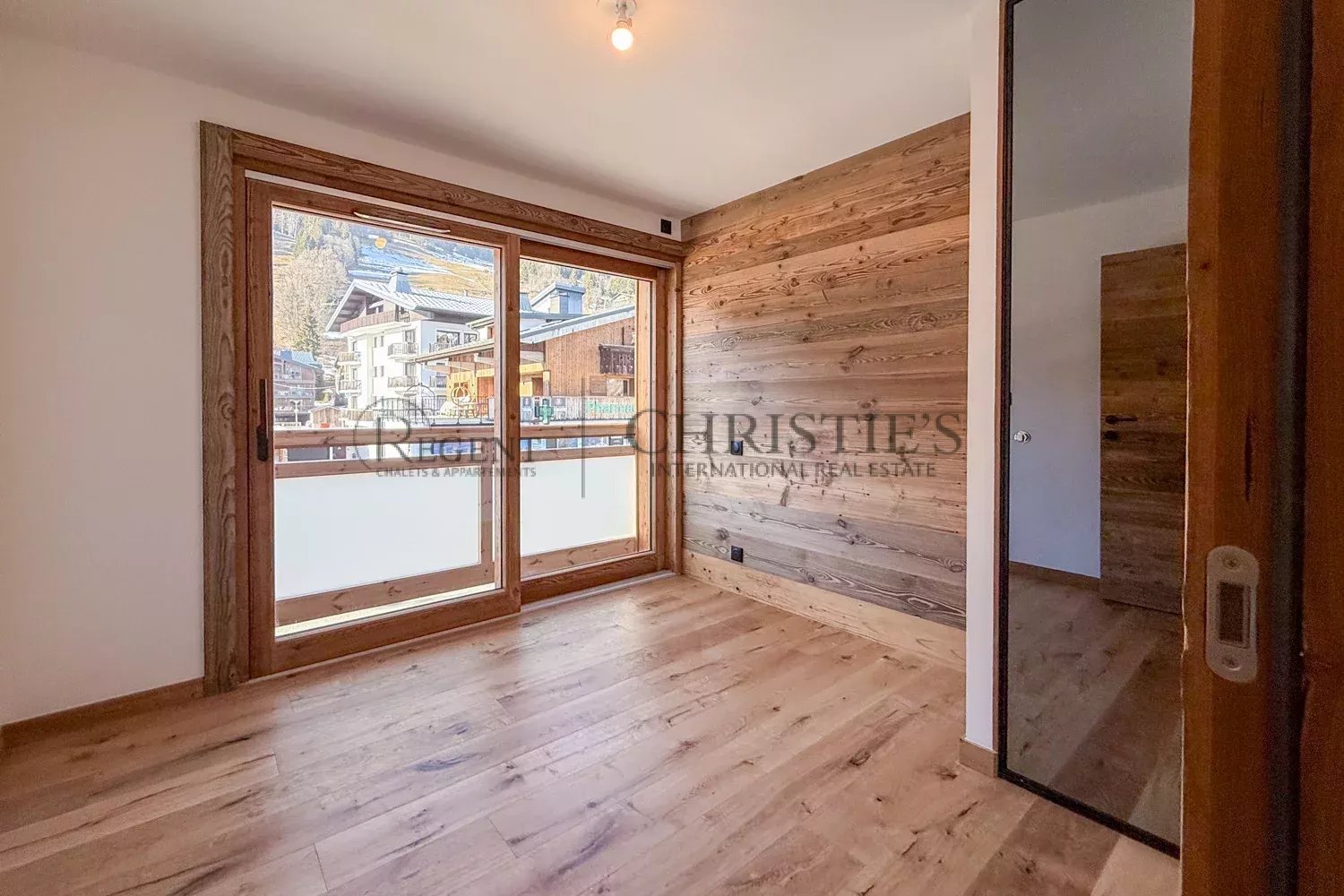3 Bedroom Apartment/Flat's Image 3