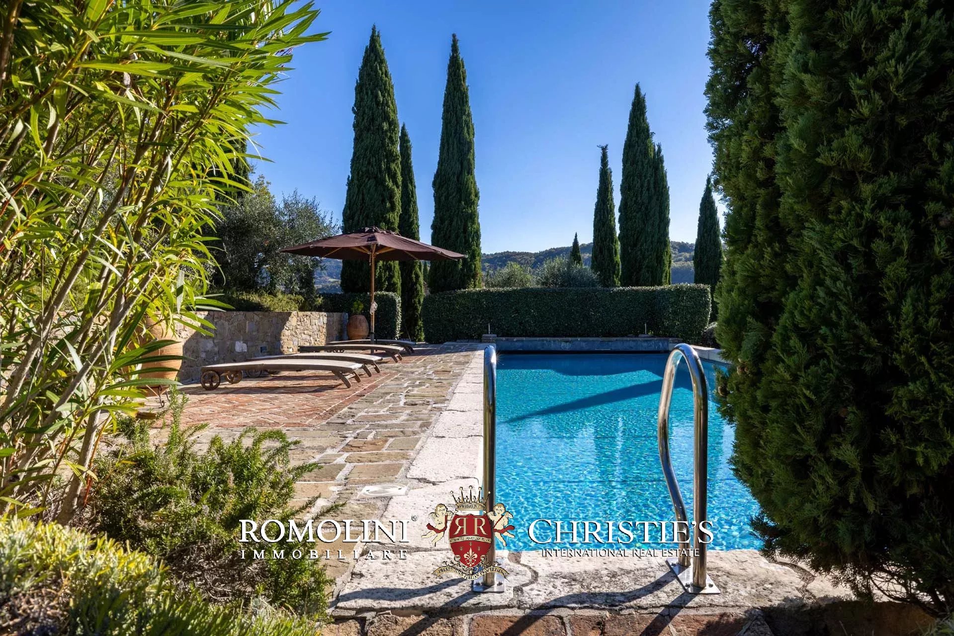 4 Bedroom Villa/Townhouse's Image 19