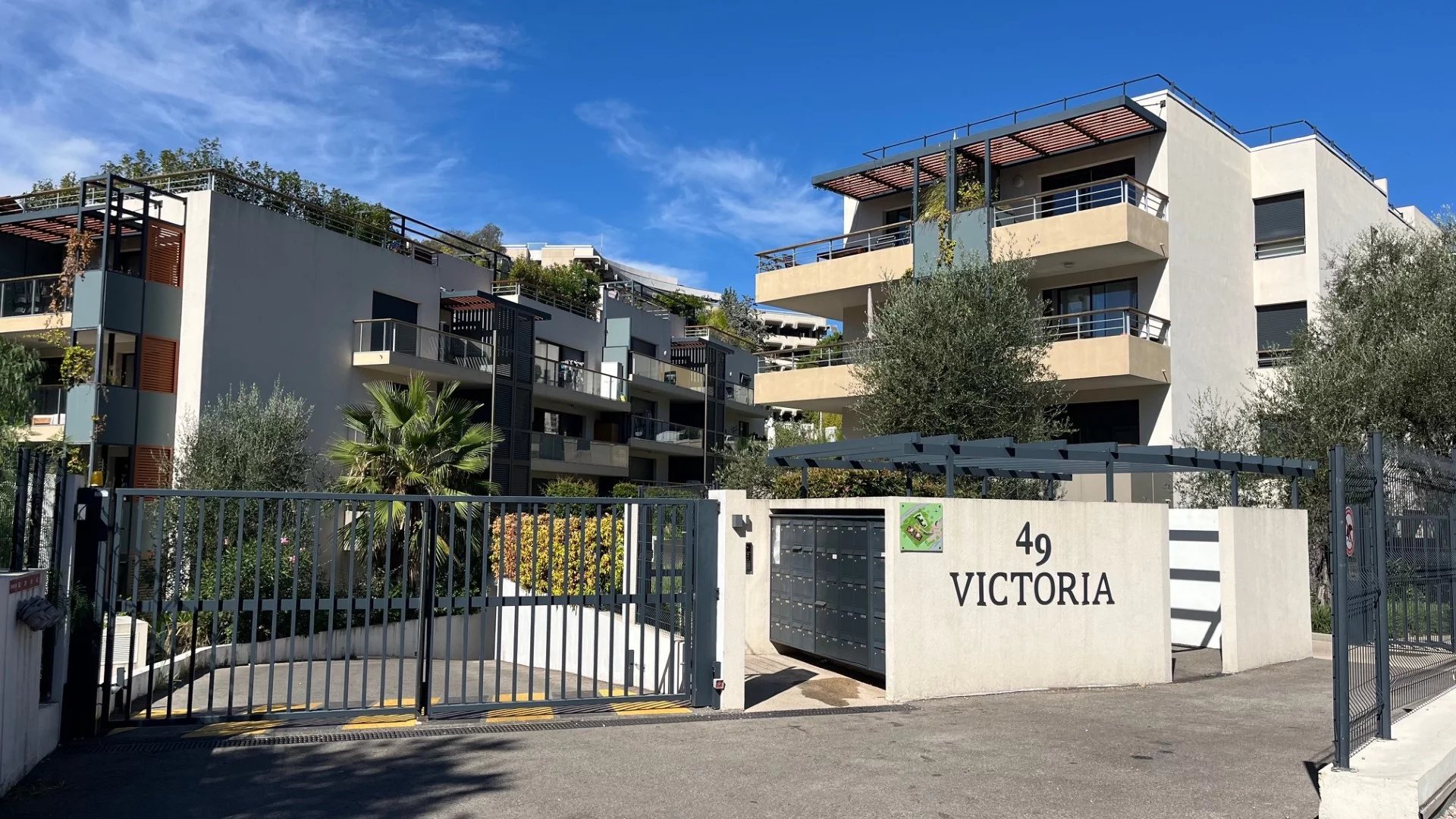 Agence immobilière de 