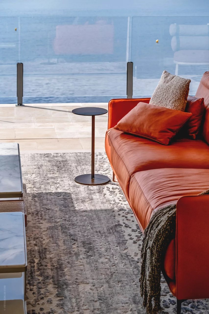 Design de bon goût avec vue panoramique sur la baie de Villefranche