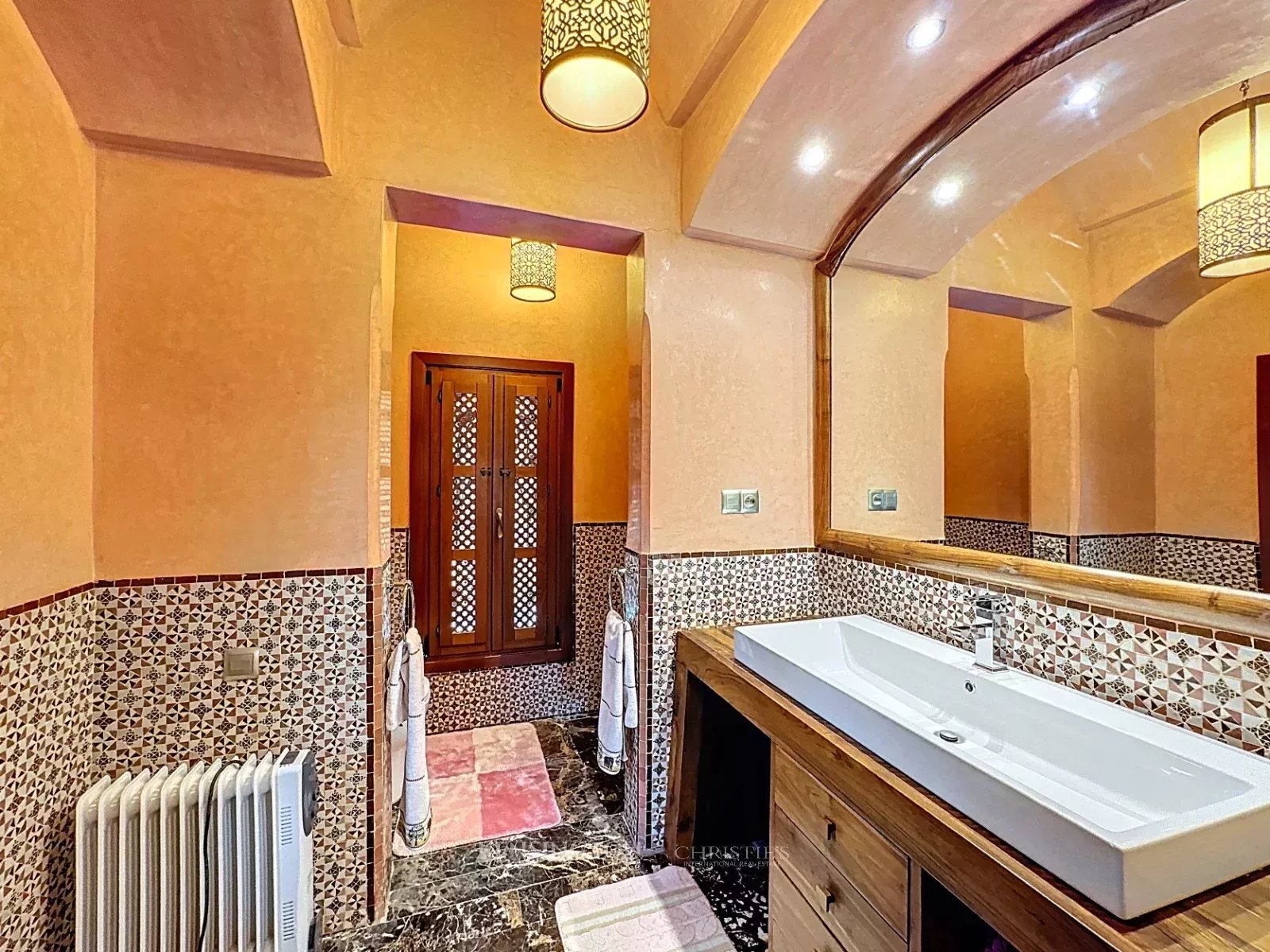 5 Bedroom Villa/Townhouse's Image 19