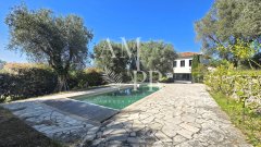 Luxury Villa in Mougins: Panoramic Family Estate with Alpine Views — photo 5 of 6