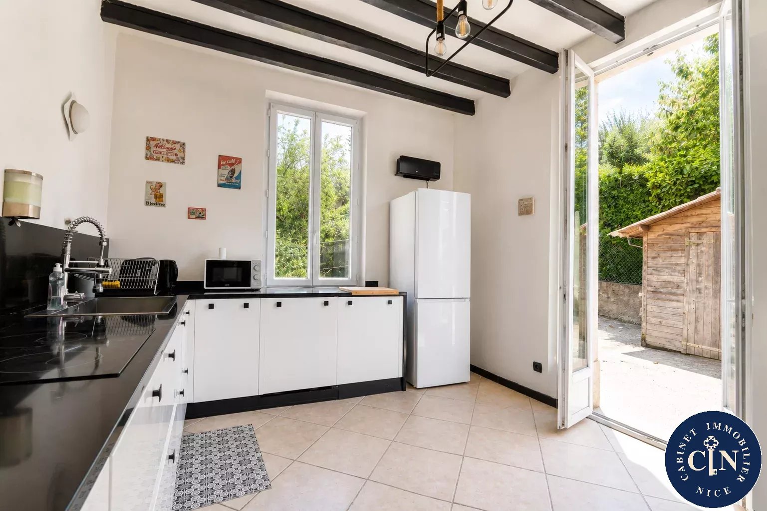 5 pièces 115 m² - Piscine poutres apparentes - Peille — photo 11