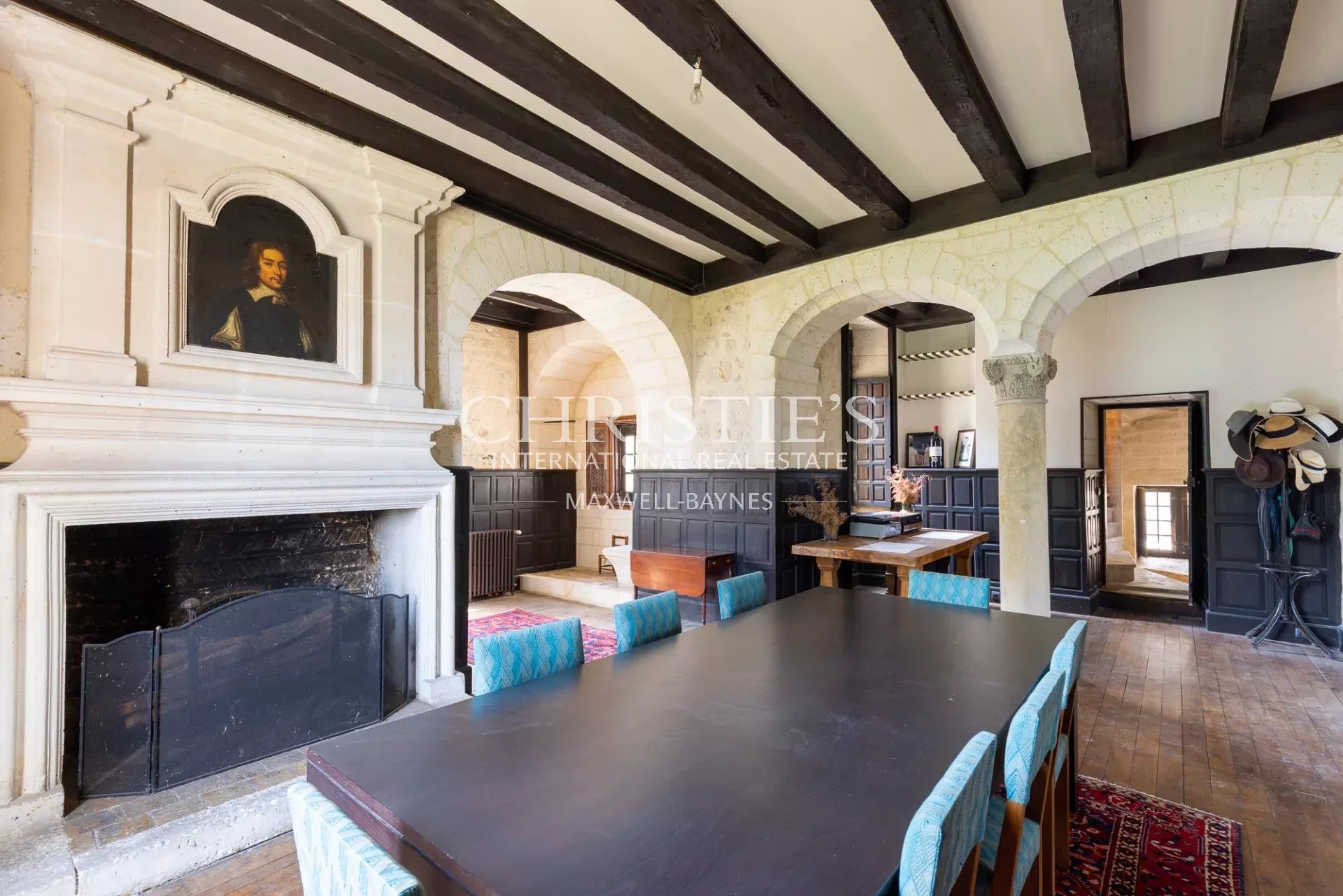 9 Bedroom Chateau's Image 9