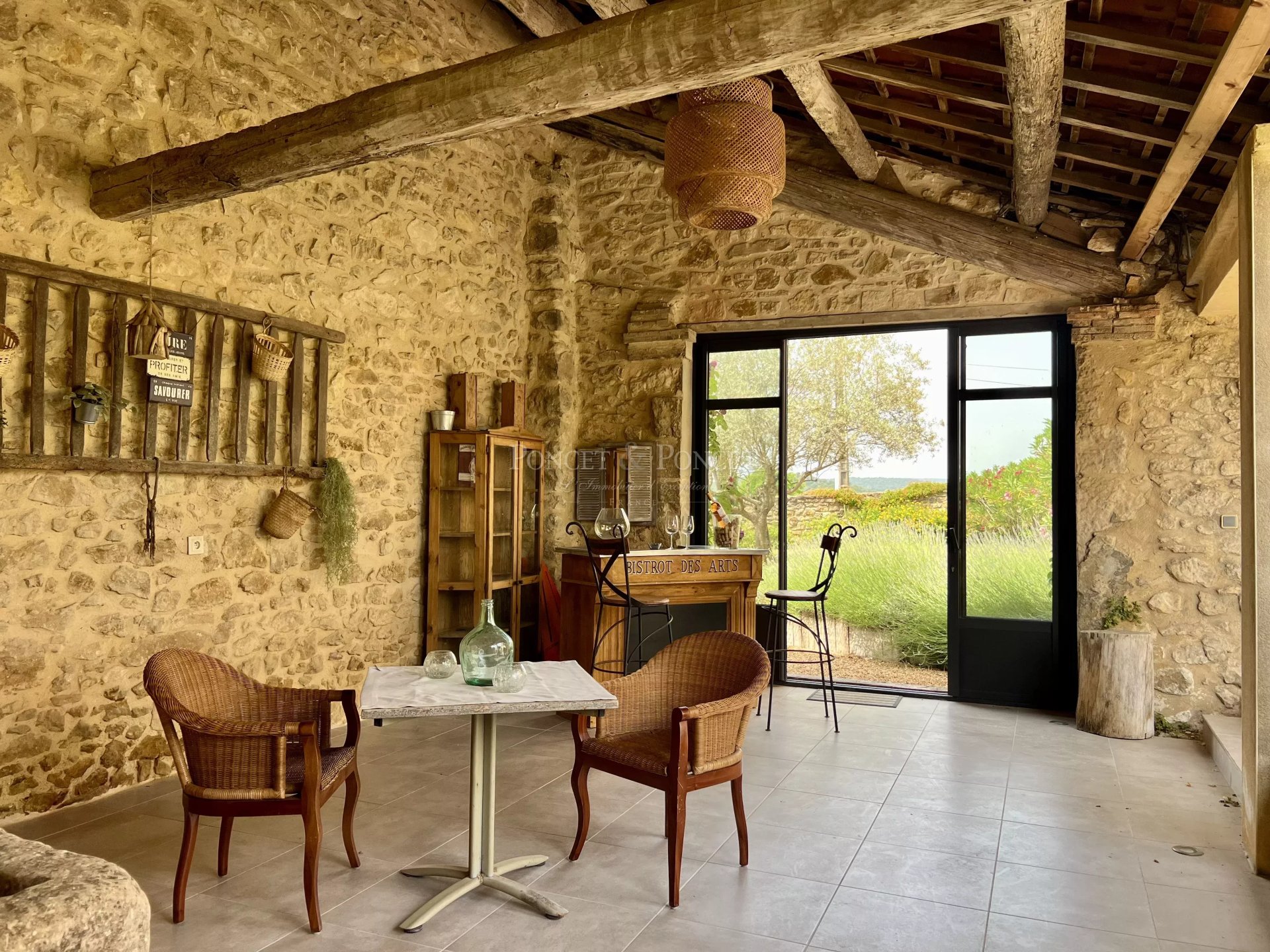 10 Bedroom Villa/Townhouse's Image 18