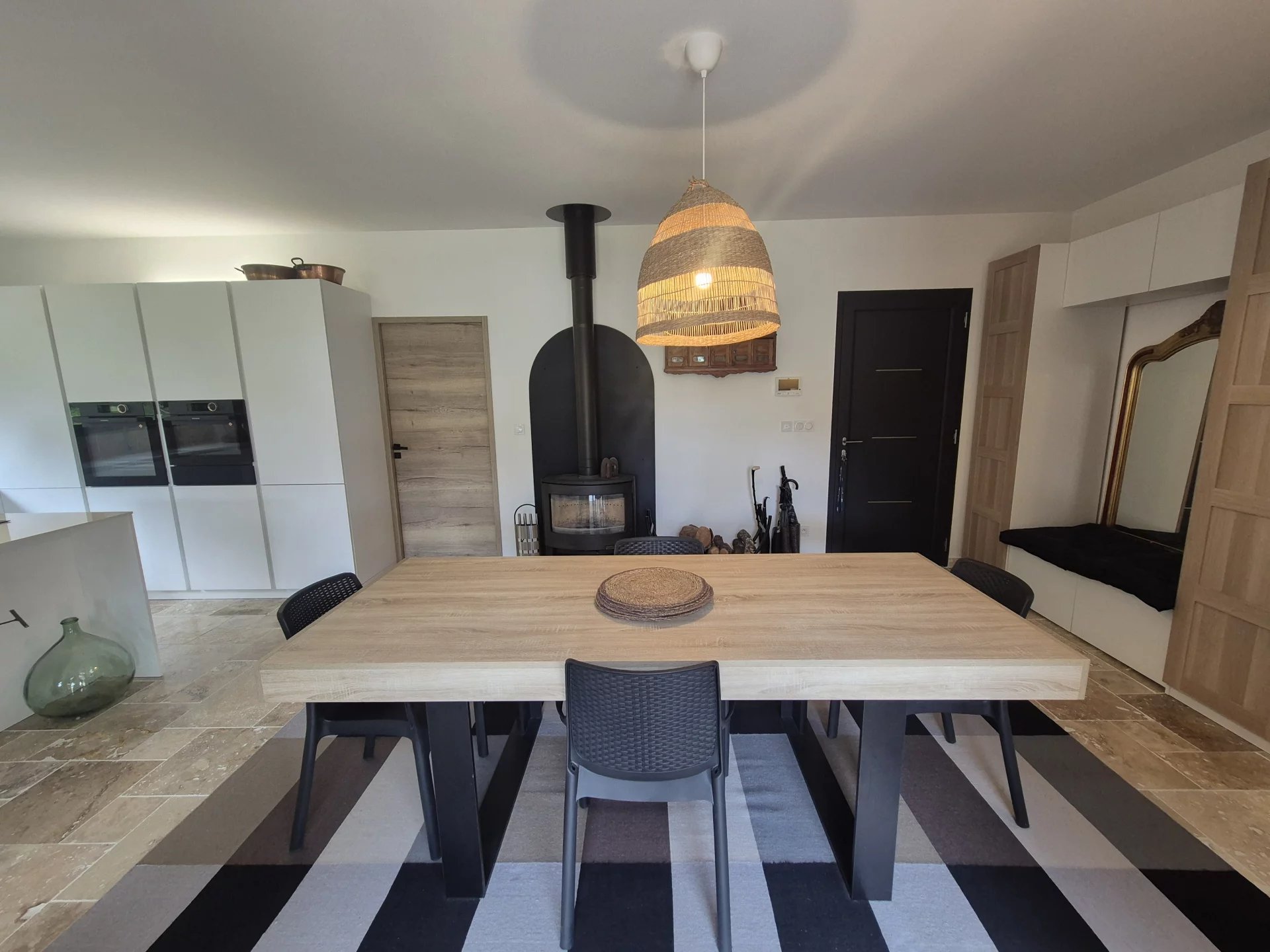 Villa and 4 gites in Cotignac, unique layout with pool house and pool