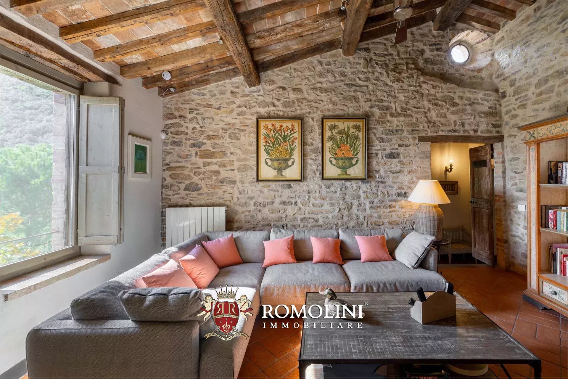 8 Bedroom Villa/Townhouse's Image 45