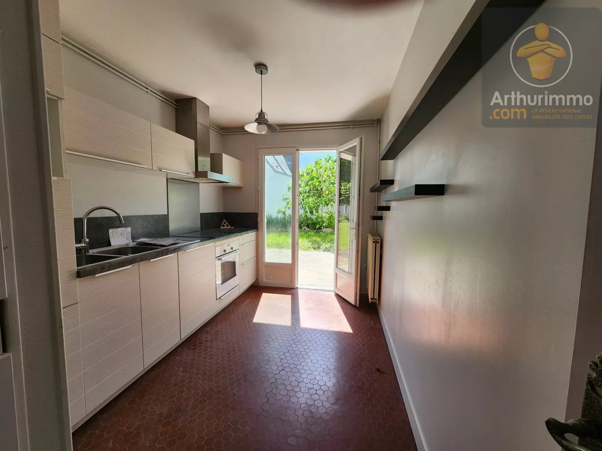 À Vendre : Maison T4 Charmante et Lumineuse avec Jardin et garage 83m² Beaugency — photo 9