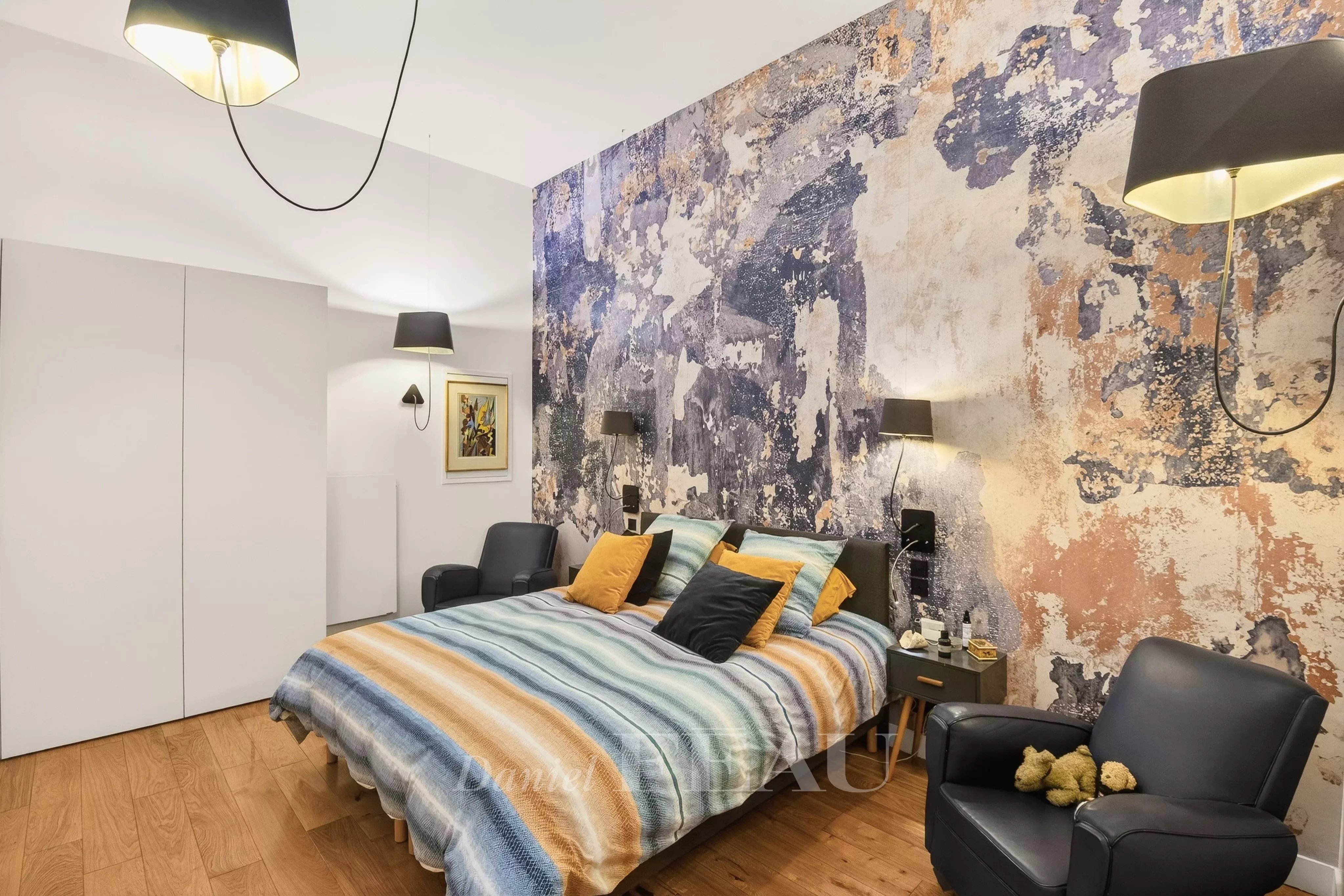 Sale Apartment Paris 11th