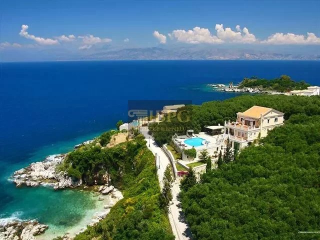 for sale House in Kassiopi Ionian Islands 445m2 ,2300000€