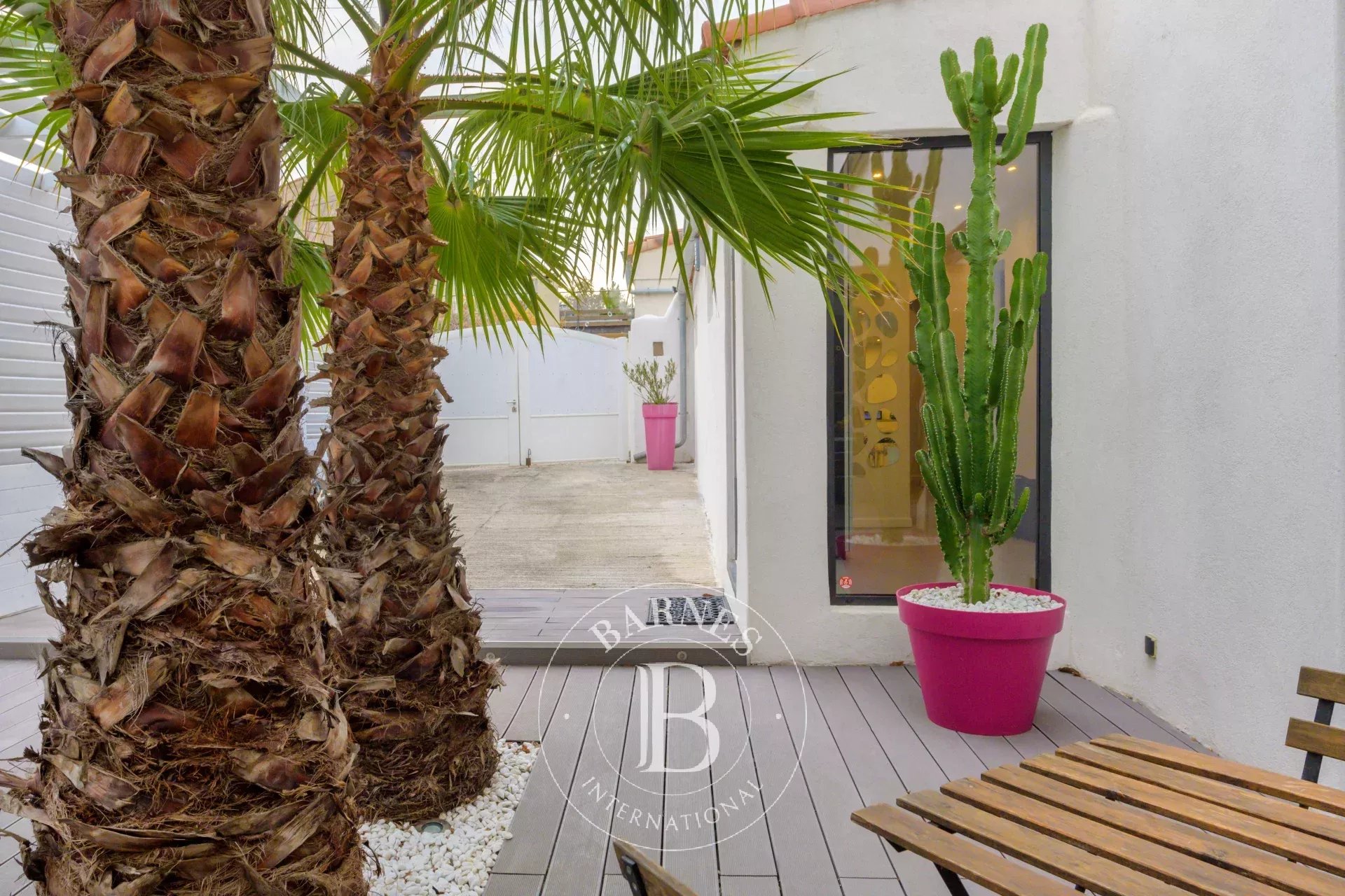 Ev Marseille 8ème - picture 15