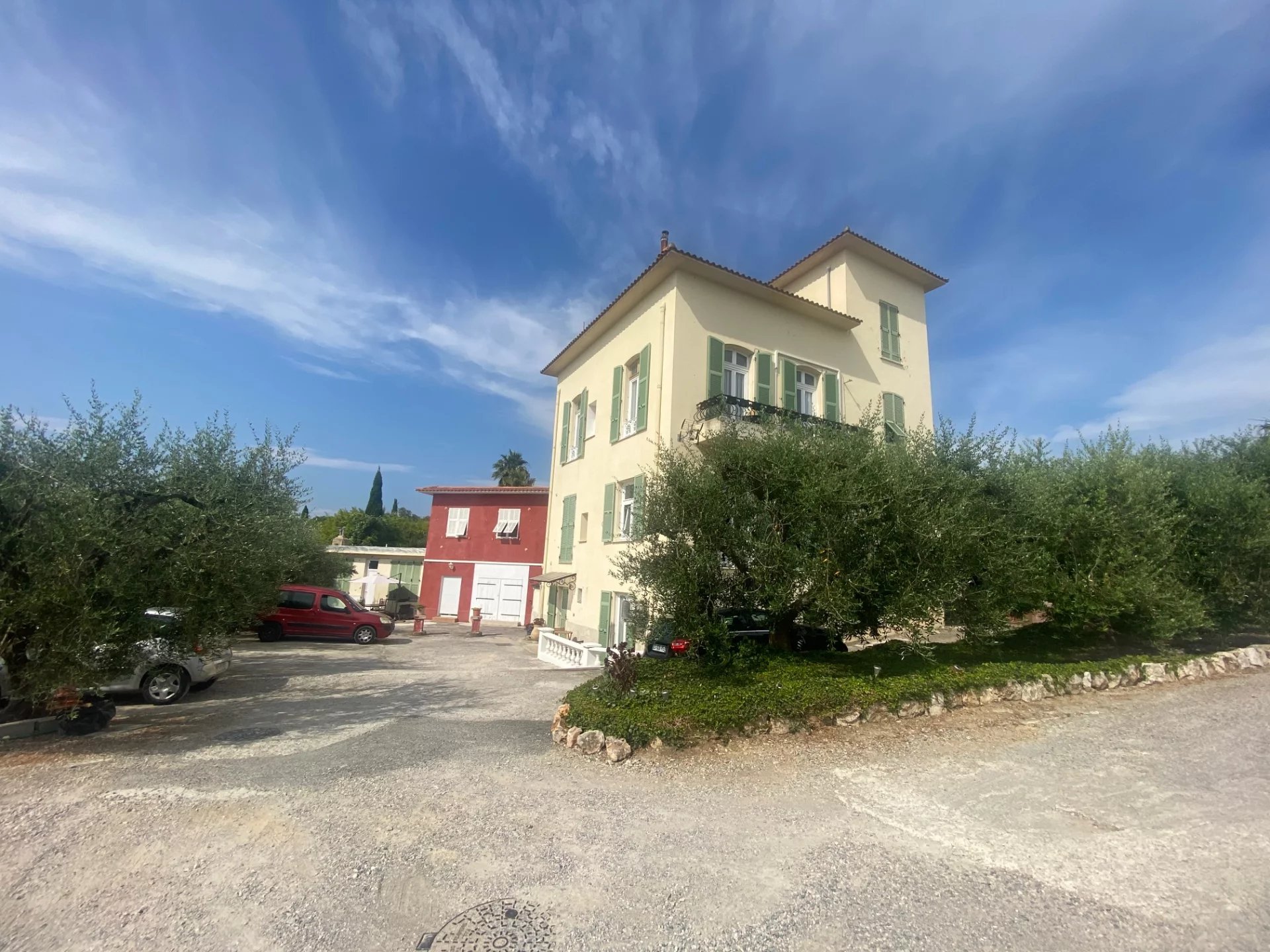 Agence immobilière de 