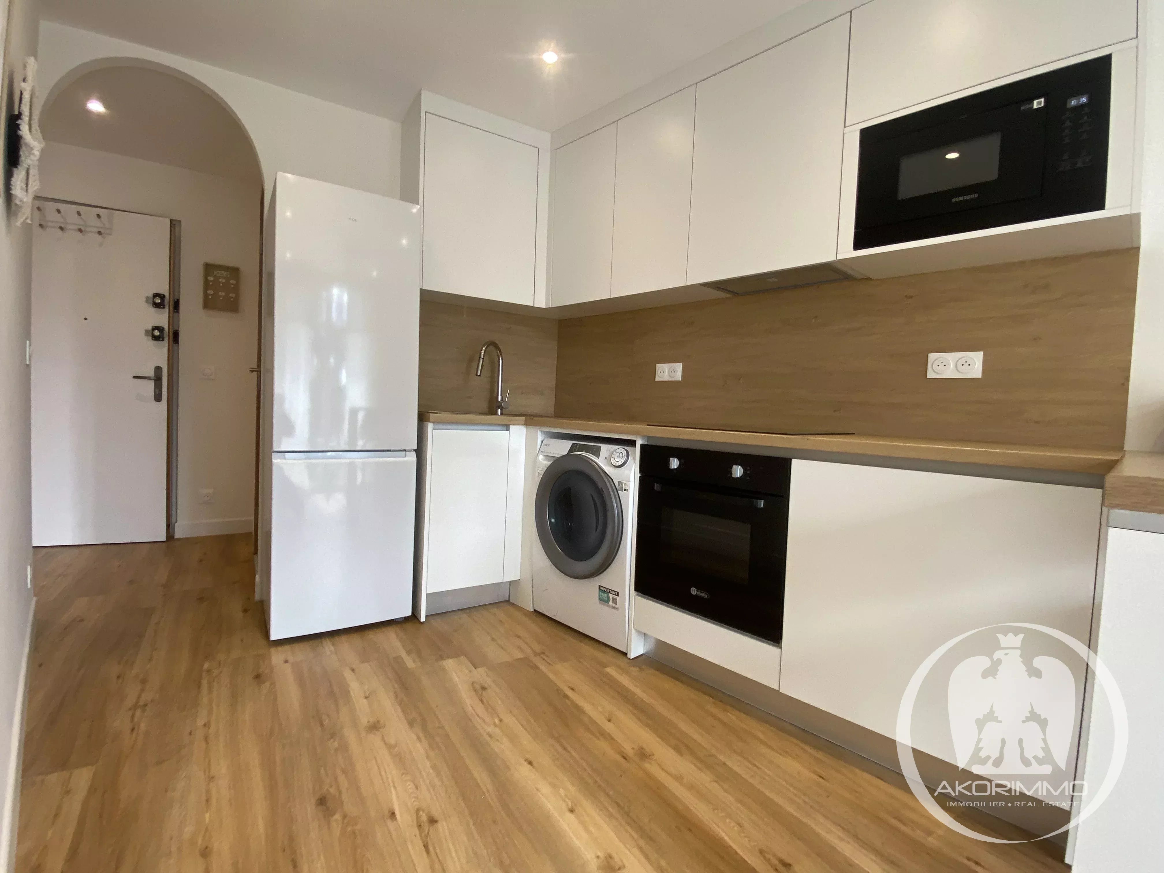 <span class='fw-semibold text-nowrap'>Appartamento</span>  - <span class='text-nowrap'>2 stanze</span>  - <span class='text-nowrap'>28.0 m²</span> - <span class='text-nowrap'> &lt