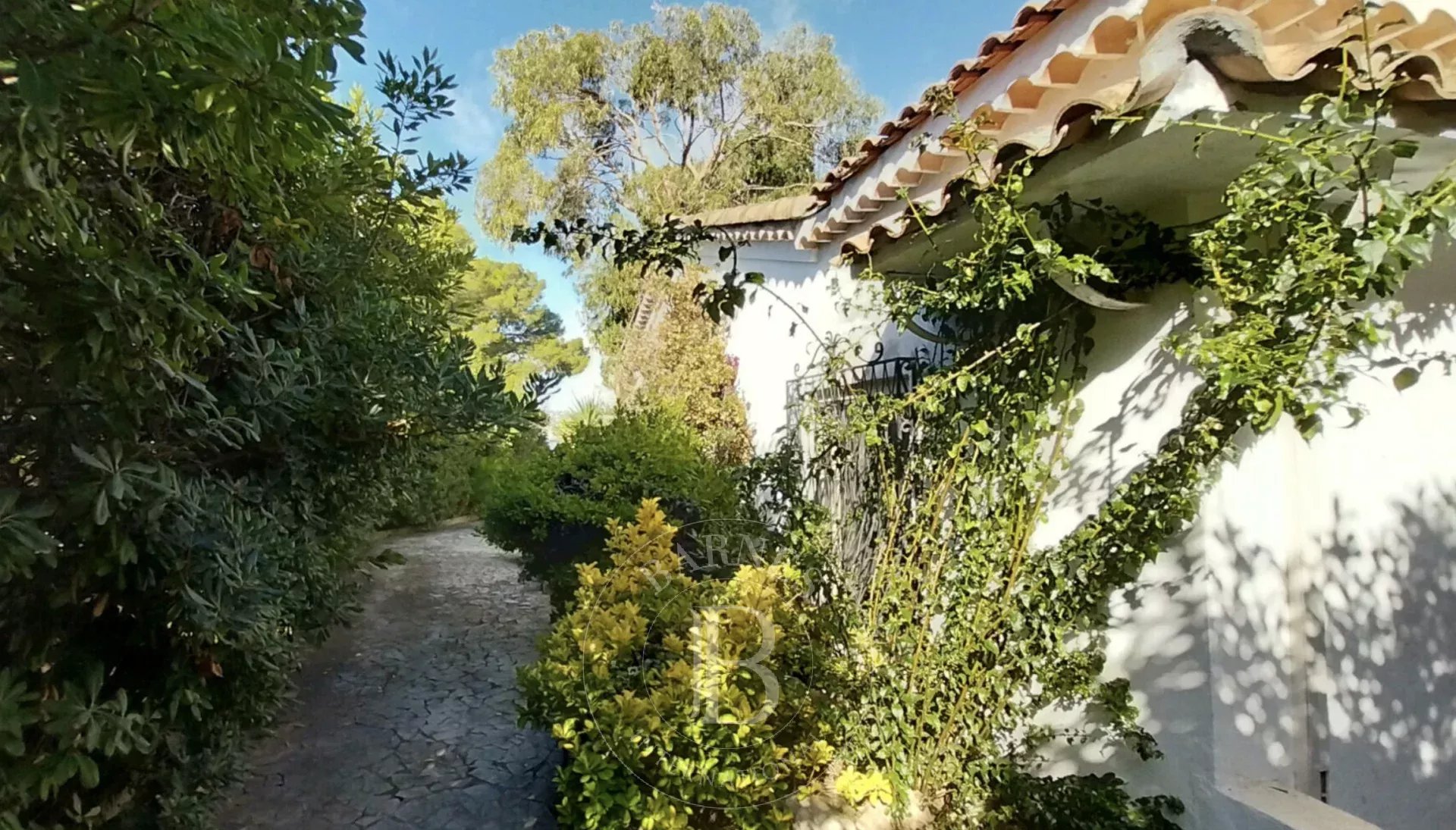 Villa Antibes - picture 4