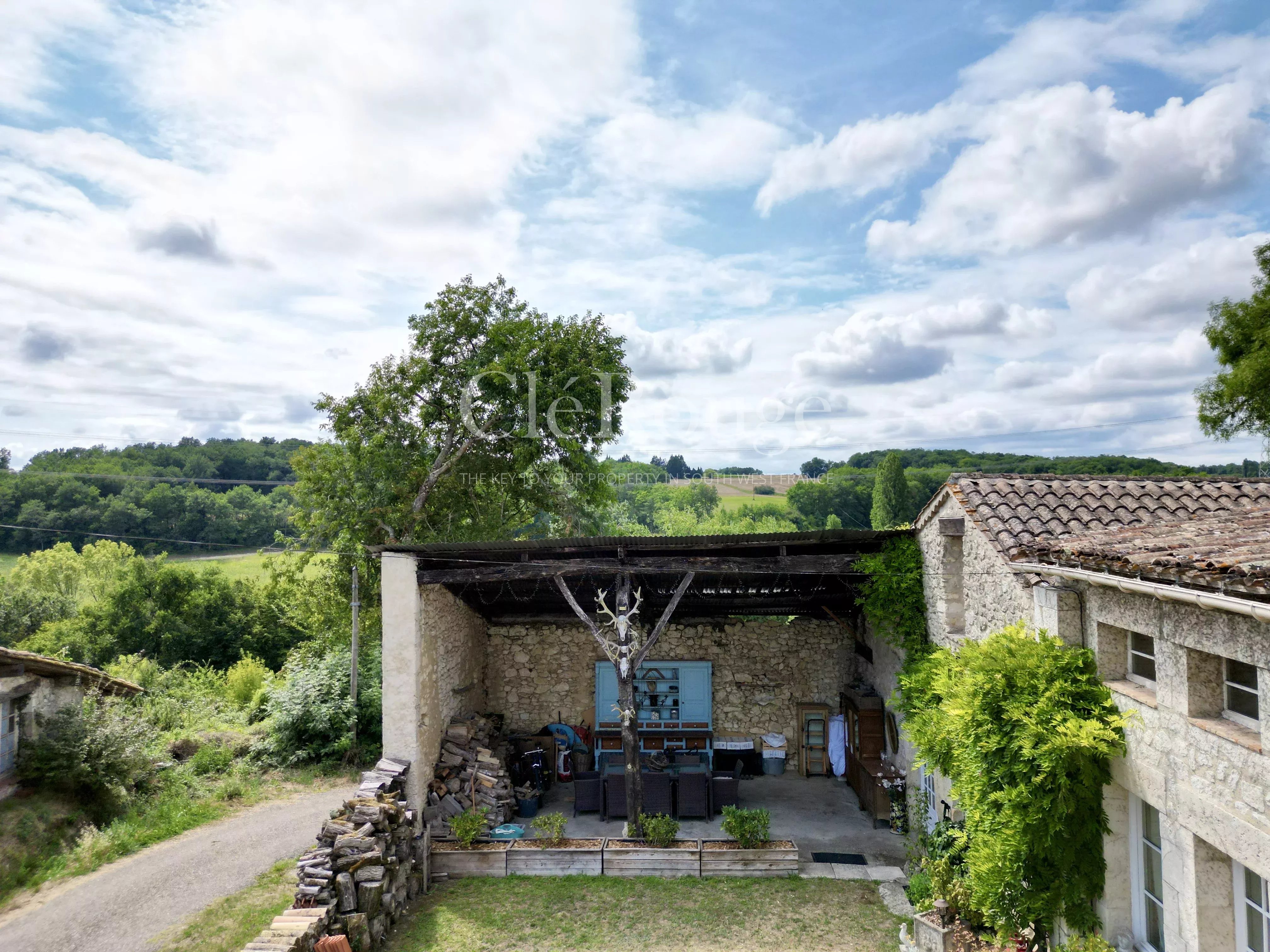 Proche de Duras - Maison en pierre au charme intemporel avec piscine chauffée