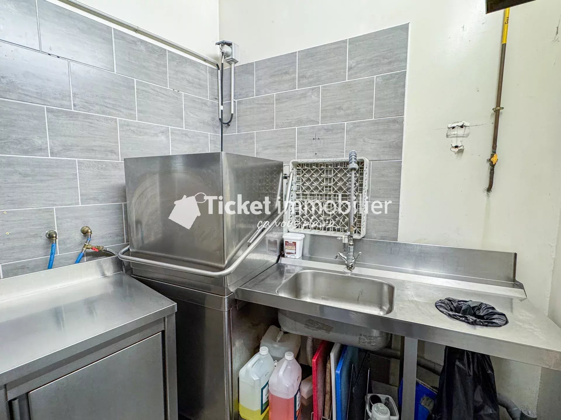 RESTAURANT TRADITIONNEL DE RENOM CORNEBARRIEU ET DROIT AU BAIL — photo 8