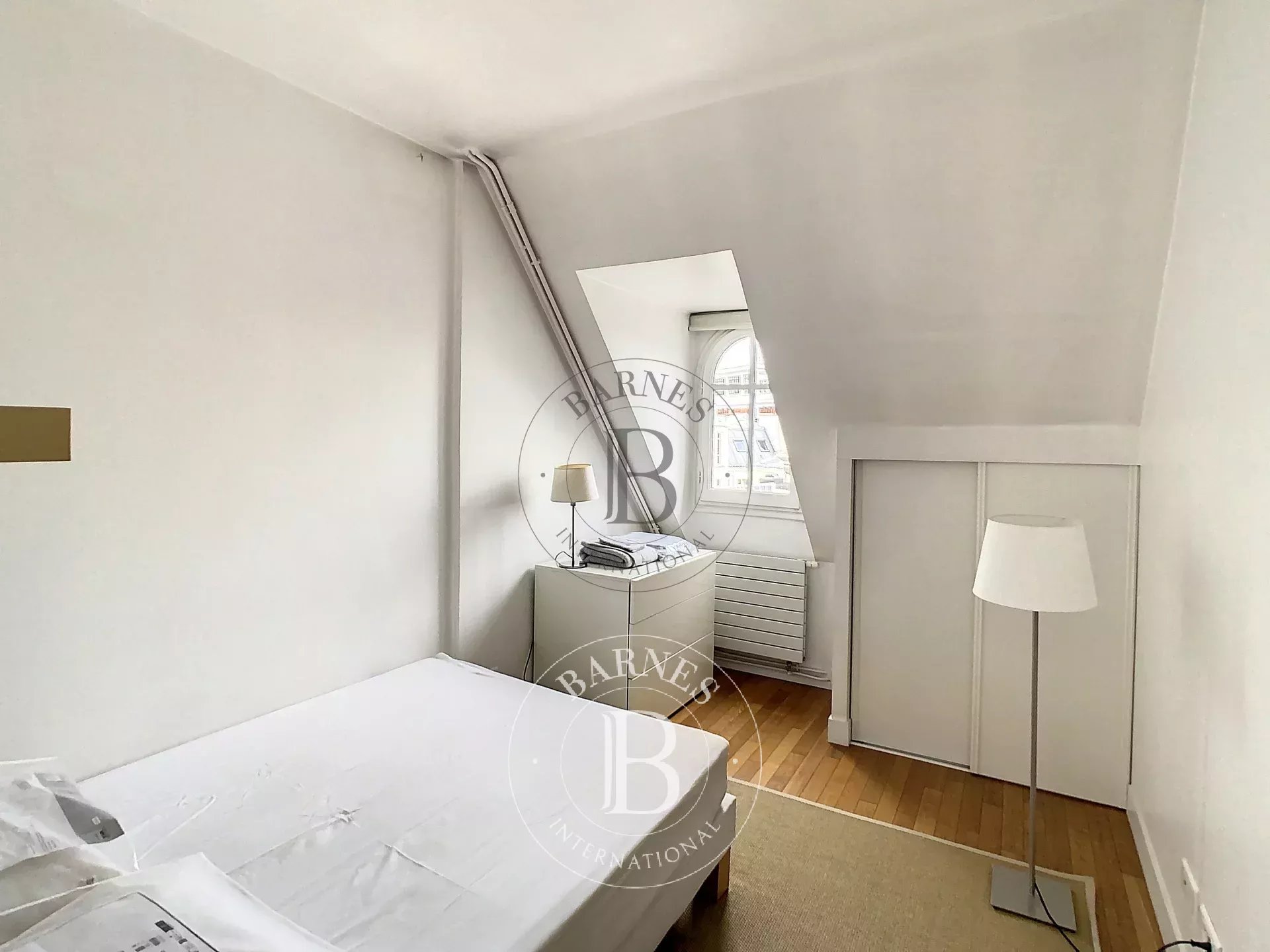 Daire Paris 8ème - picture 7