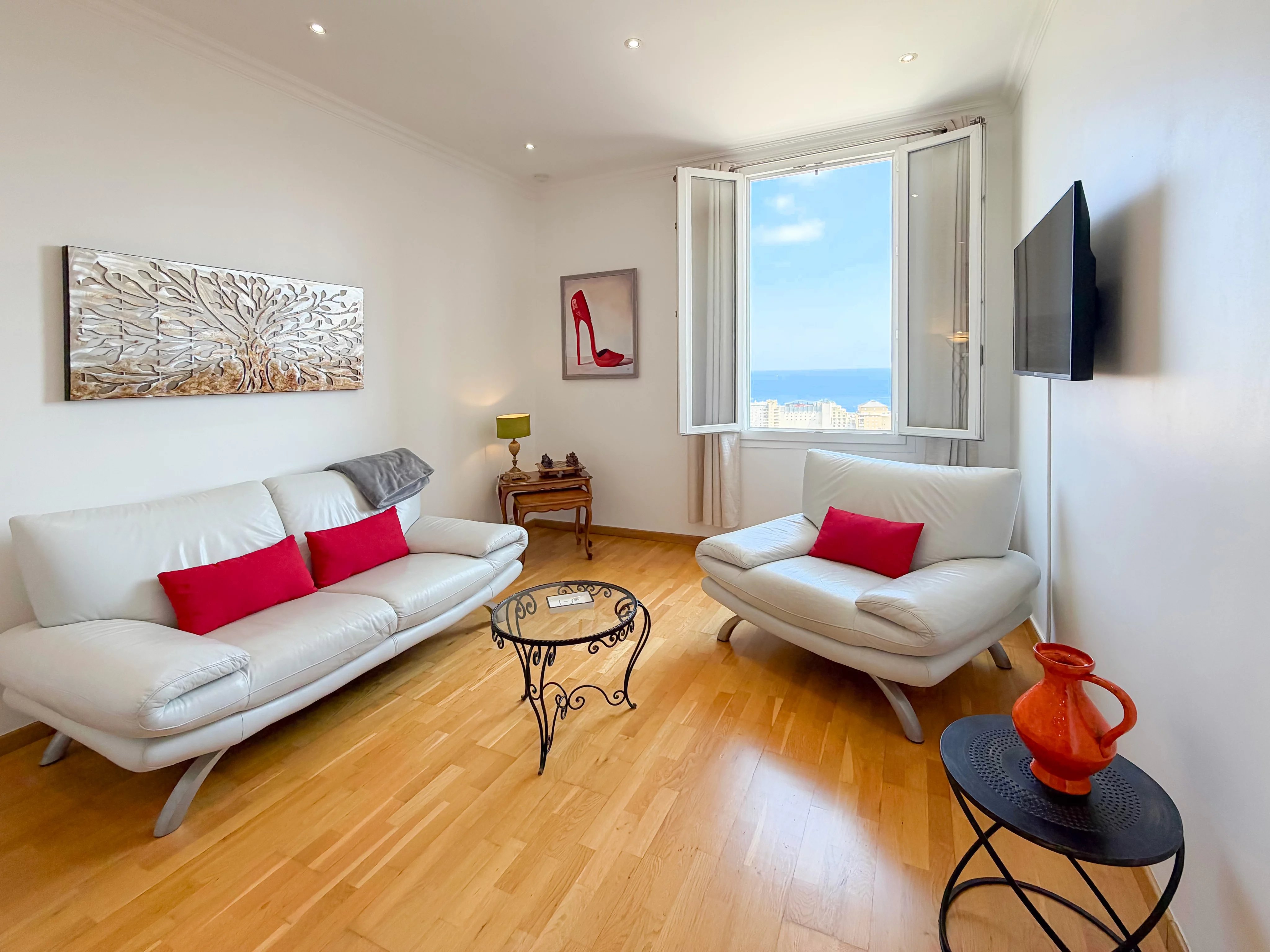 CAP D'AIL – ONE BEDROOM APARTMENT WITH SEA VIEWS – MONACO BORDER