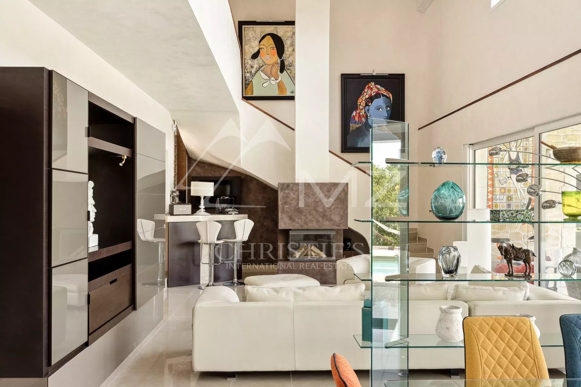 4 Bedroom Villa/Townhouse's Image 3