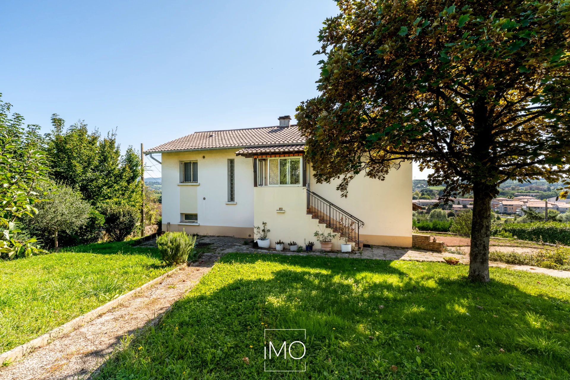 Maison à rénover avec vue imprenable sur Lozanne