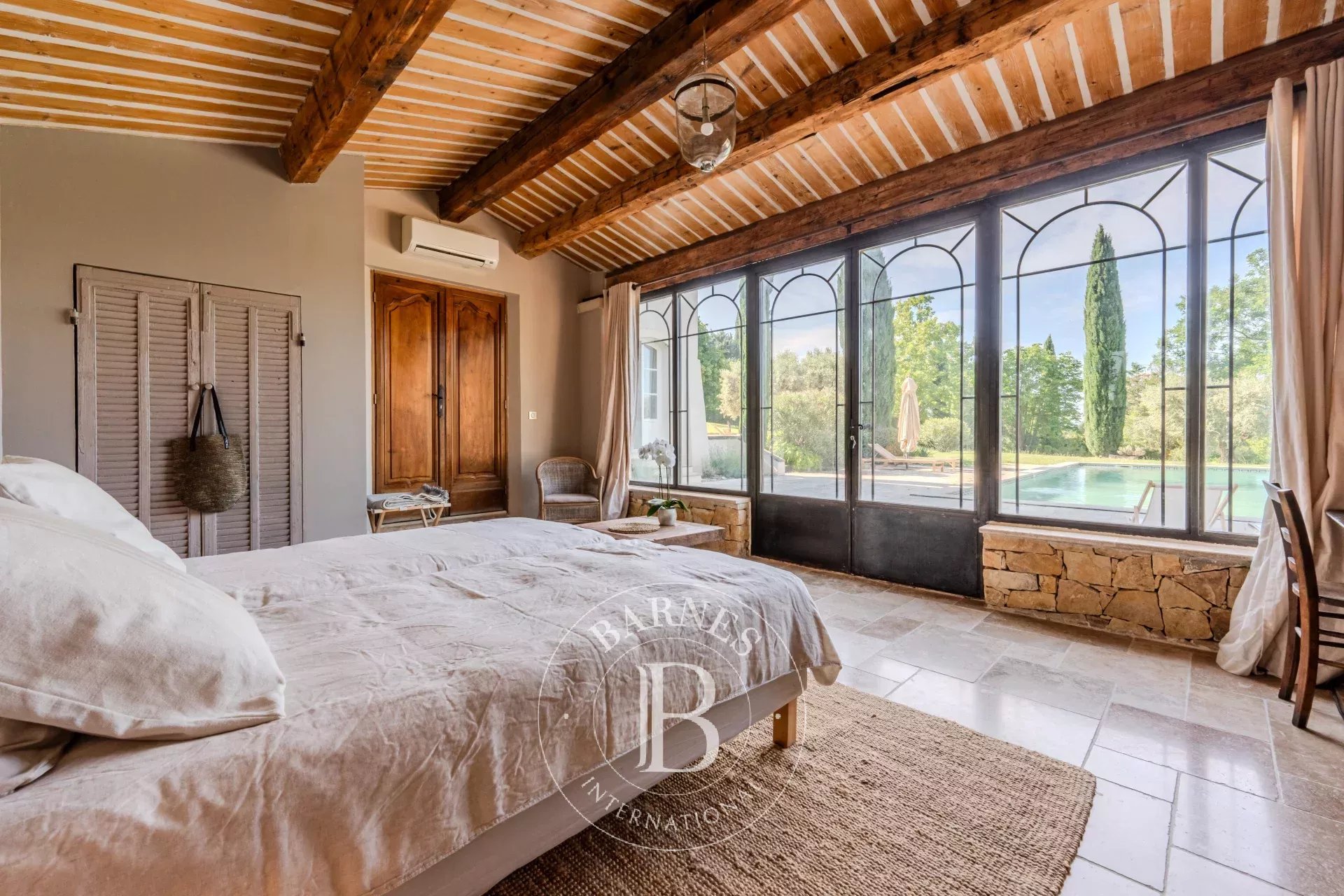AIX-EN-PROVENCE – BASTIDE 3,767 SQ FT – 75,347 SQ FT GROUNDS – SALT POOL – INDEPENDENT APARTMENT - picture 21