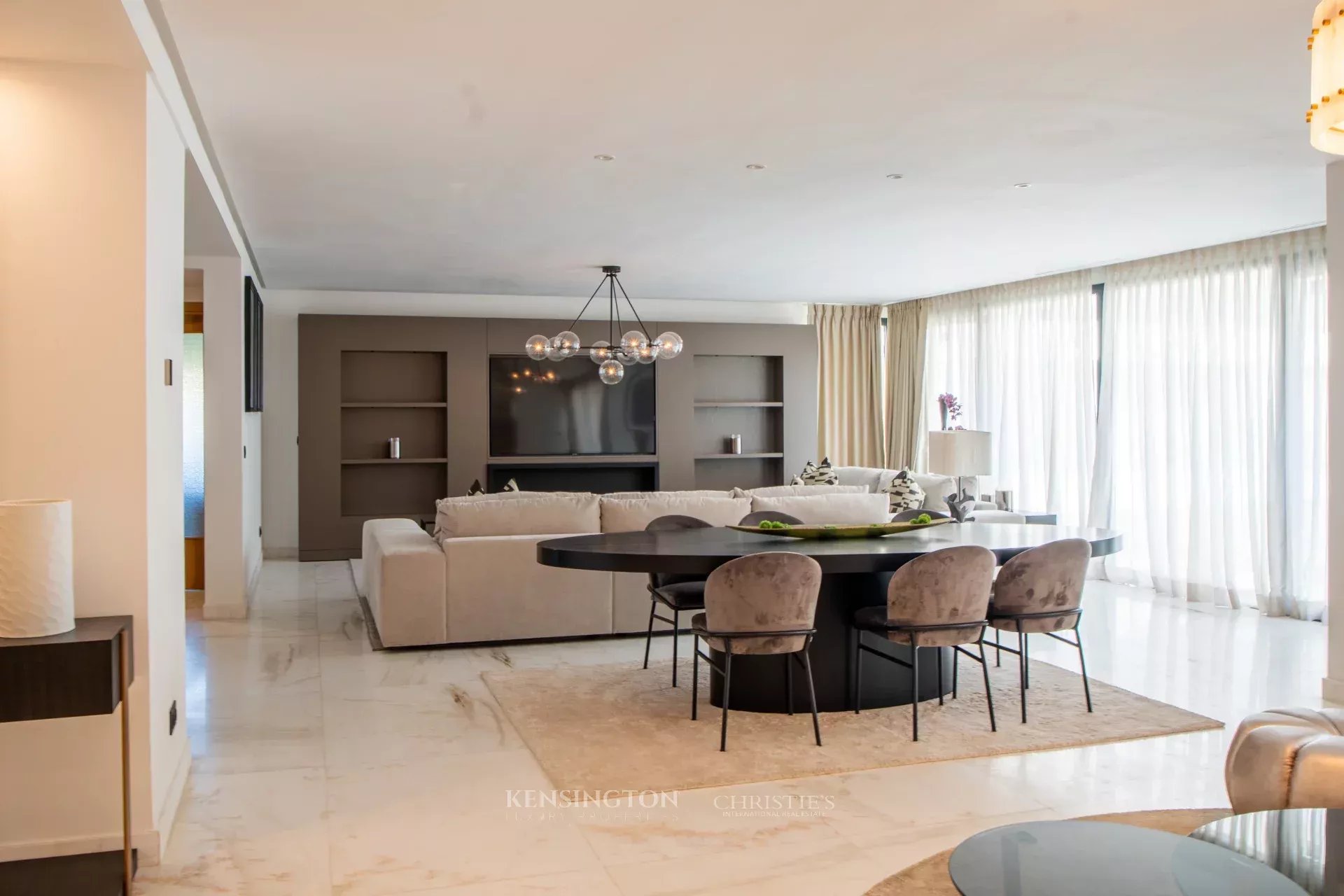 4 Bedroom Apartment/Flat's Image 3